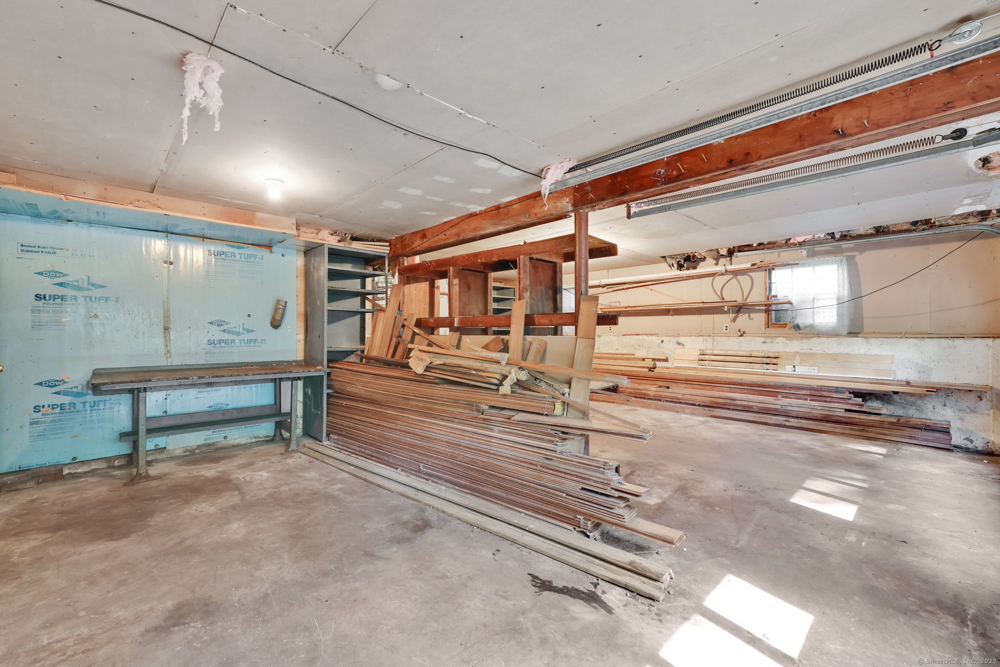 751 West Avon Road