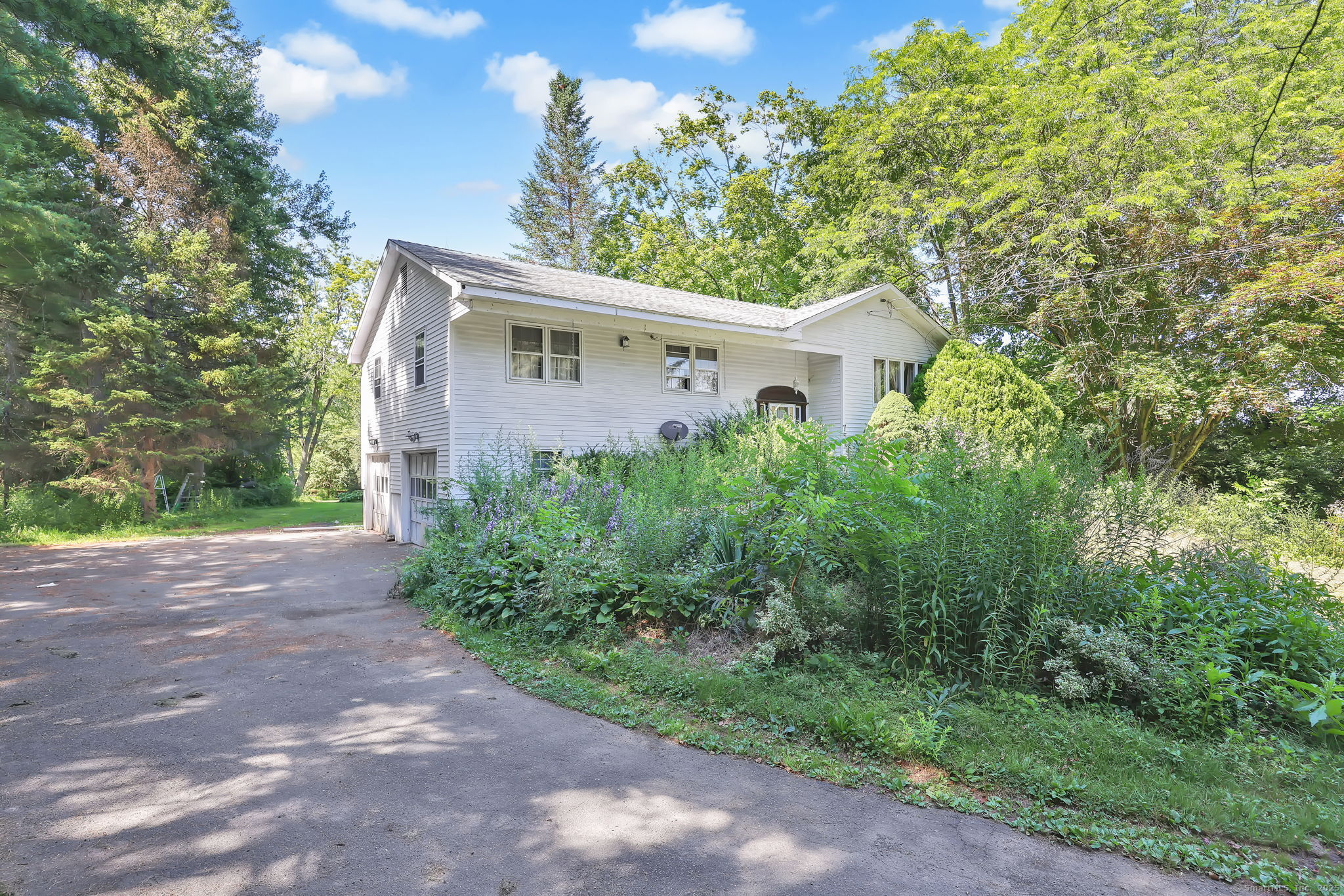 751 West Avon Road
