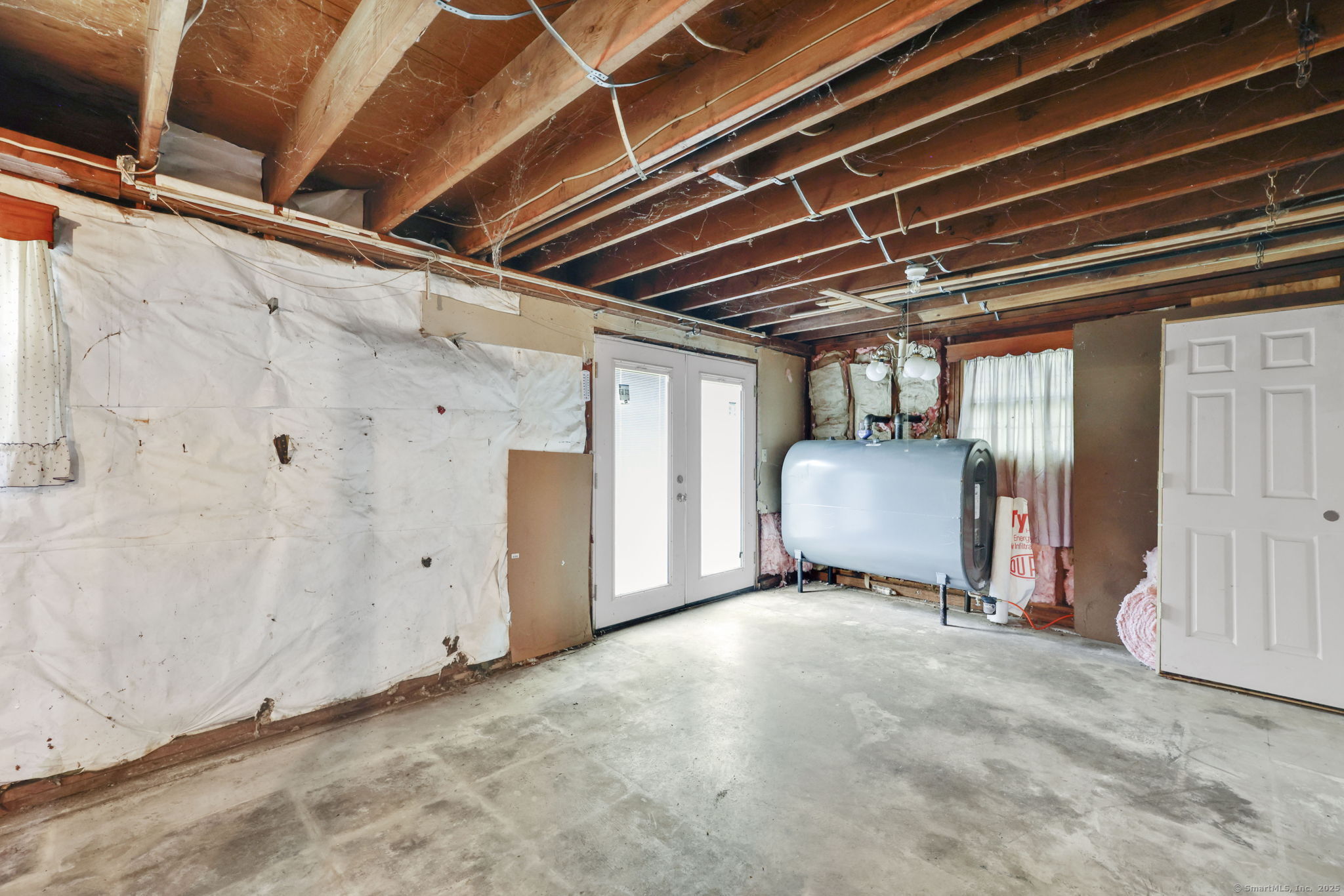 751 West Avon Road
