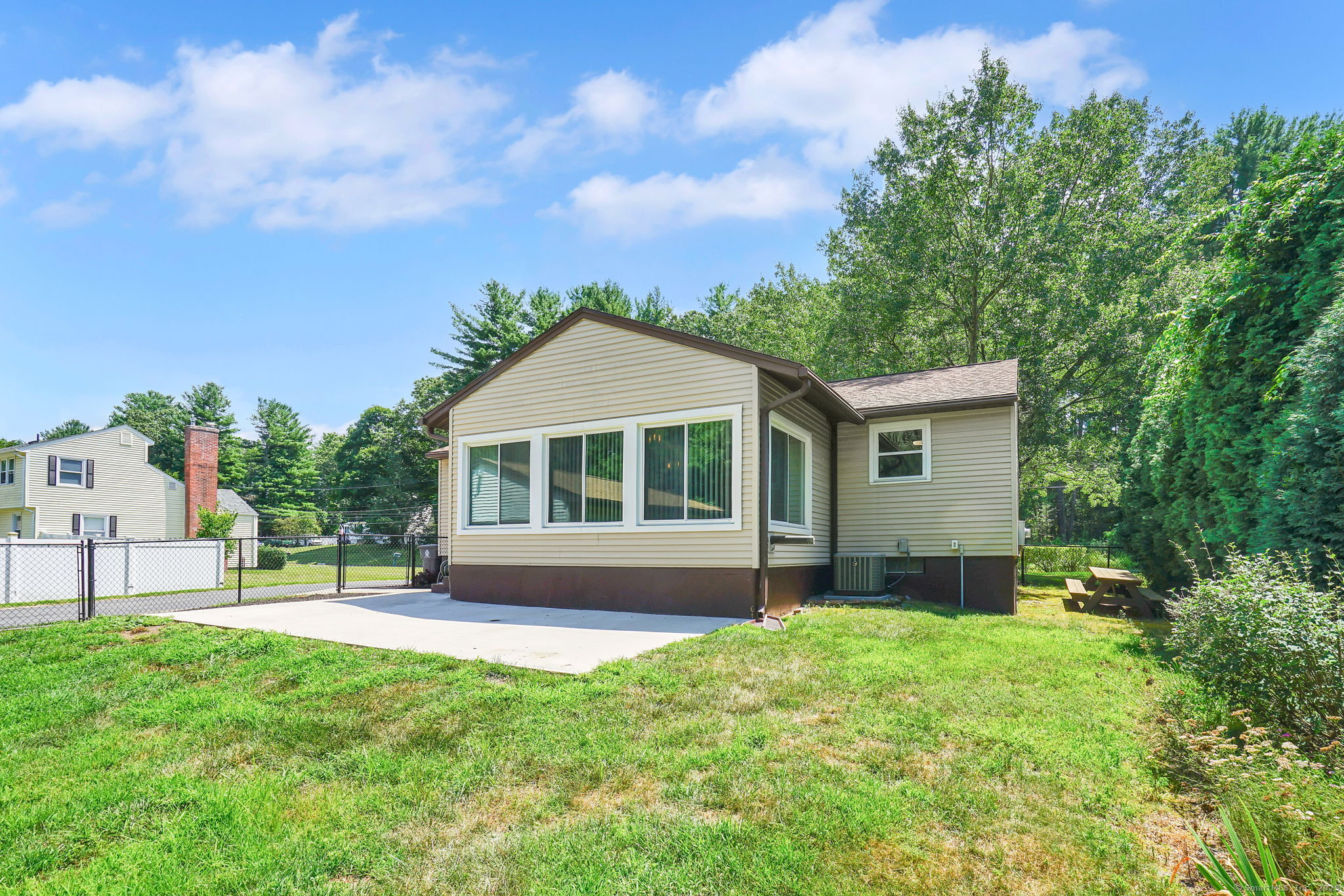 293 Brainard Road