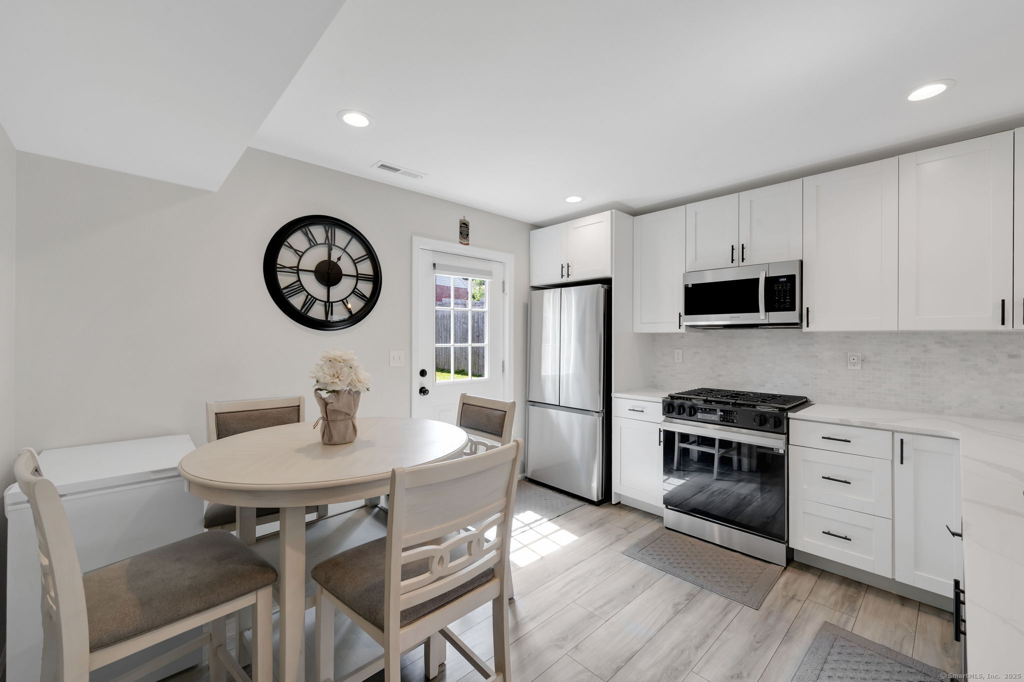 115 South St Extension