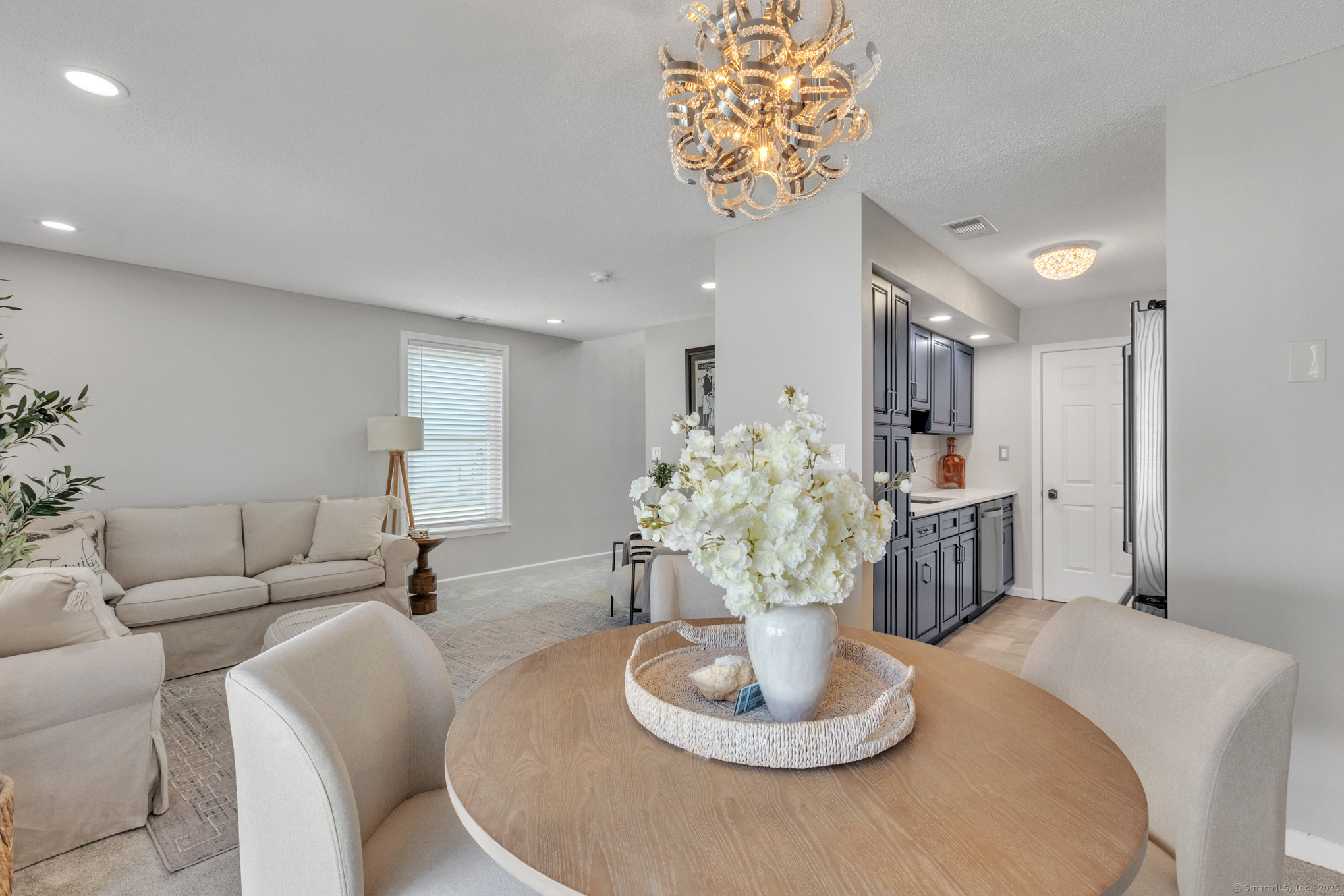 16 Maple Street 11