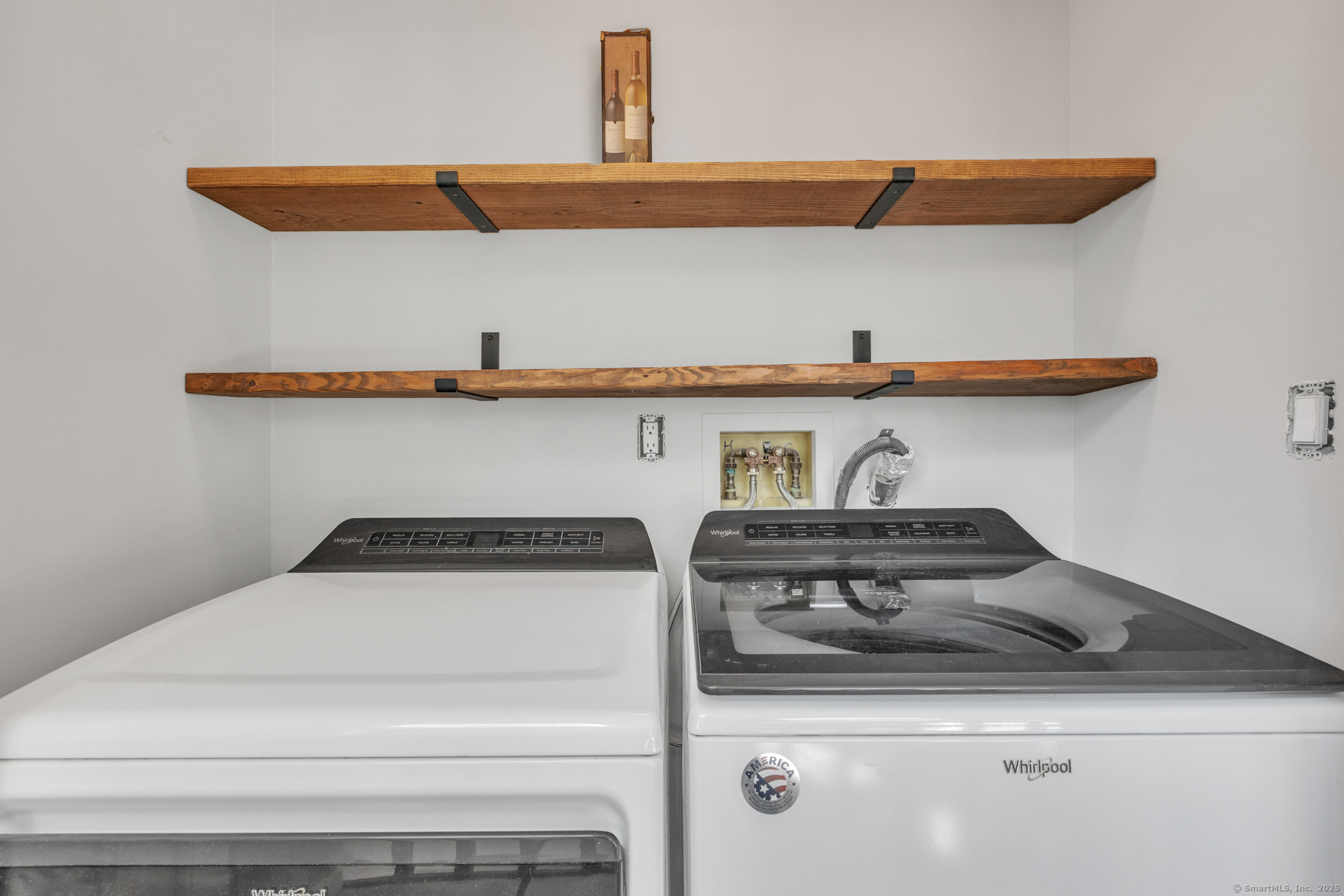 16 Maple Street 11