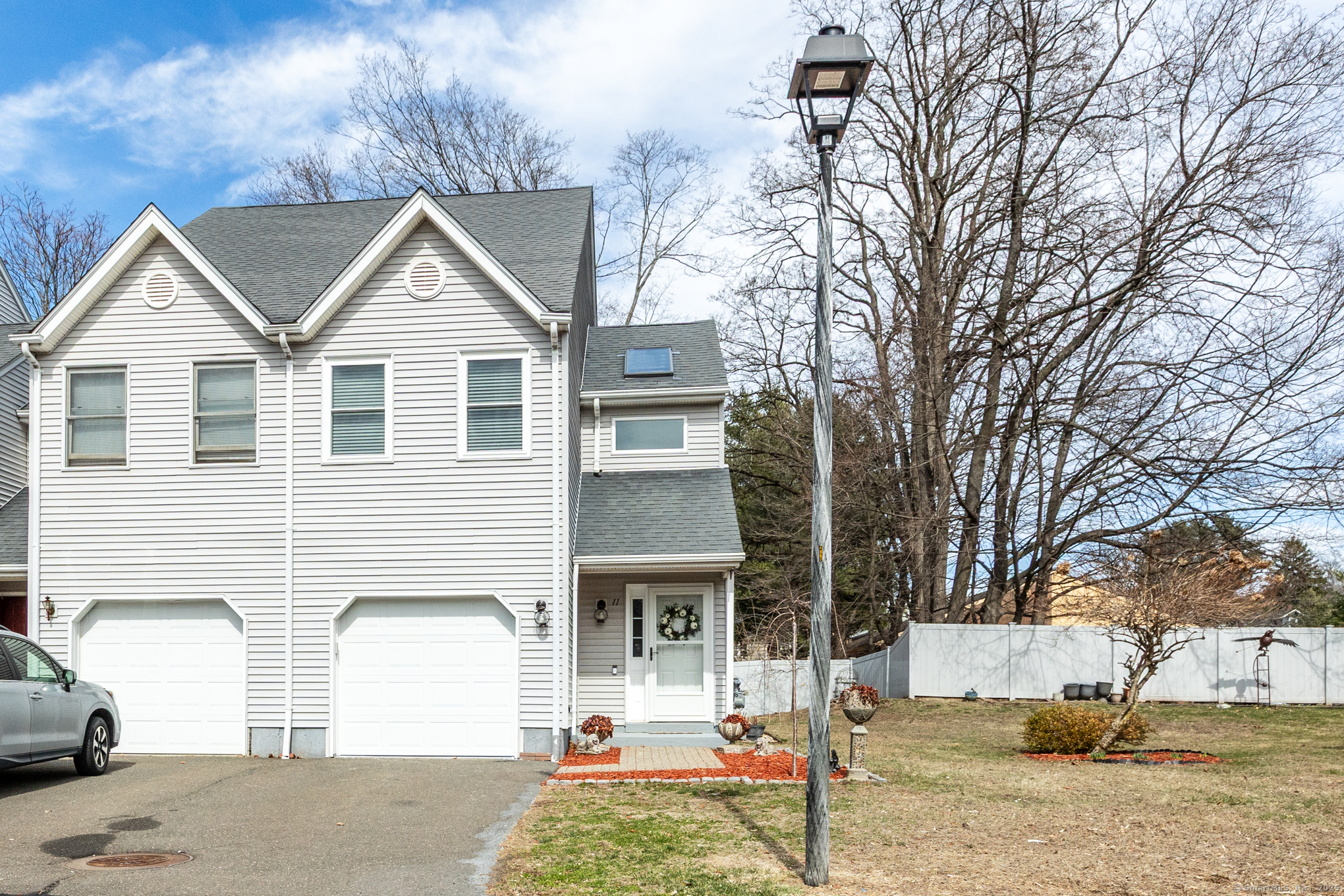 16 Maple Street 11