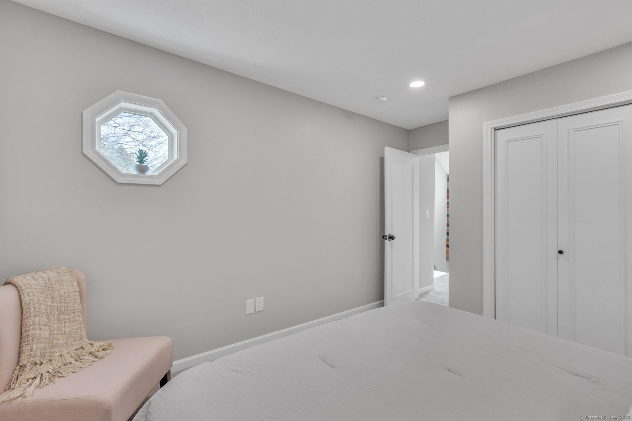 16 Maple Street 11