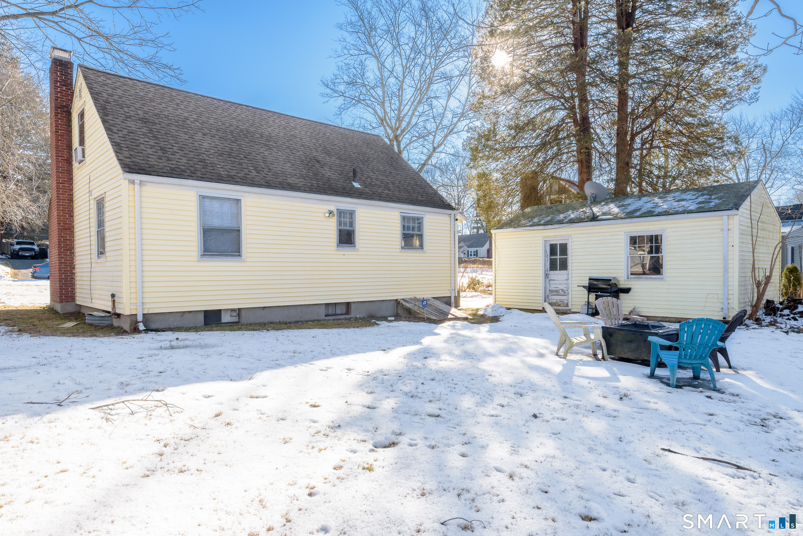 1035 North Worthy Street