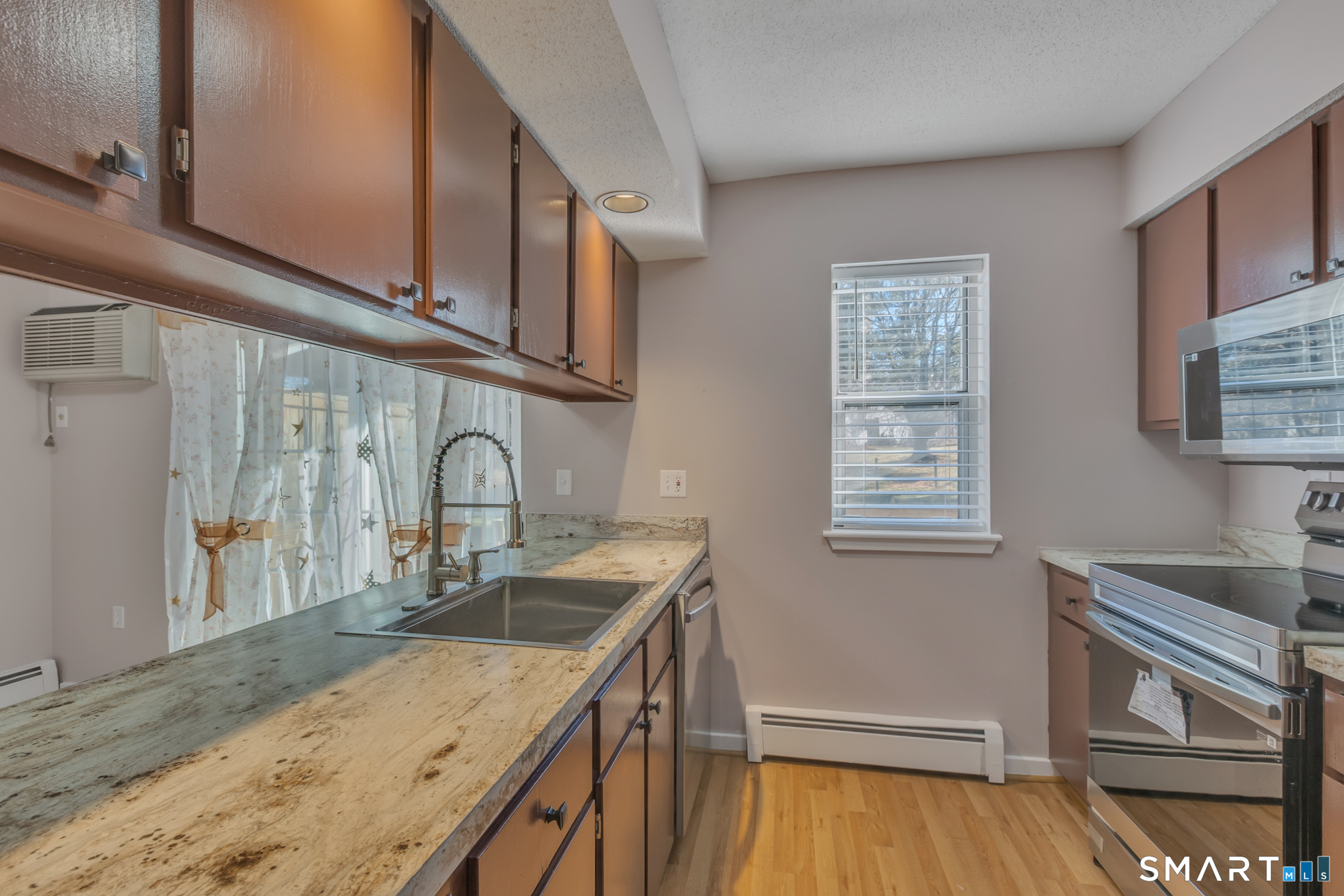 60 Old Town Road 143