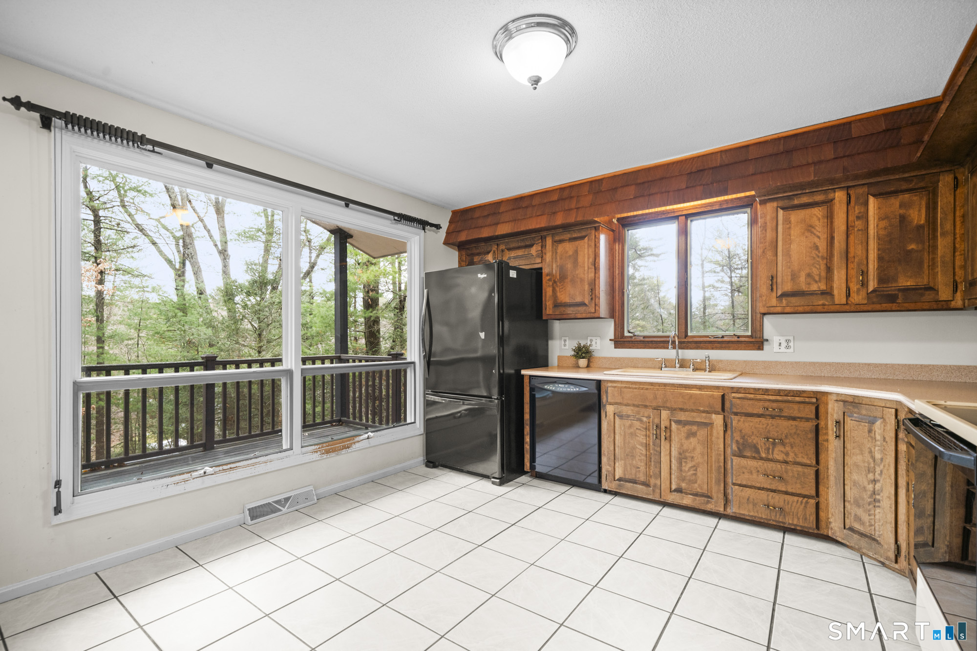 24 Rose Haven Road
