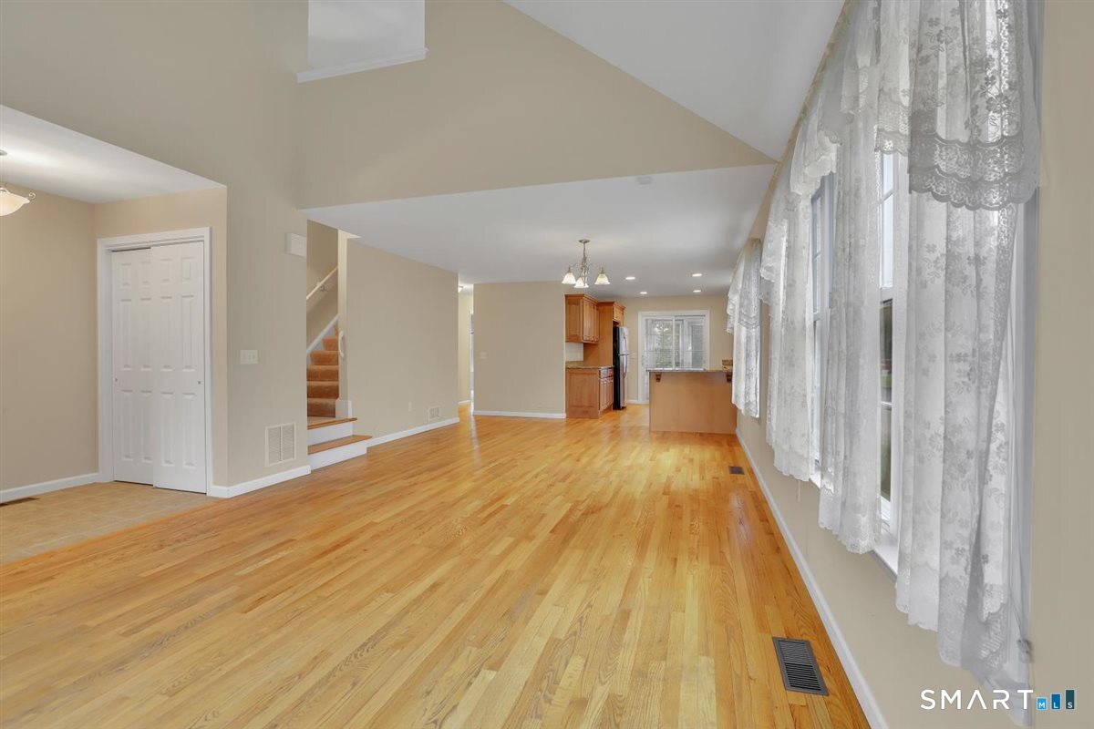 24 Lantern Lane 24