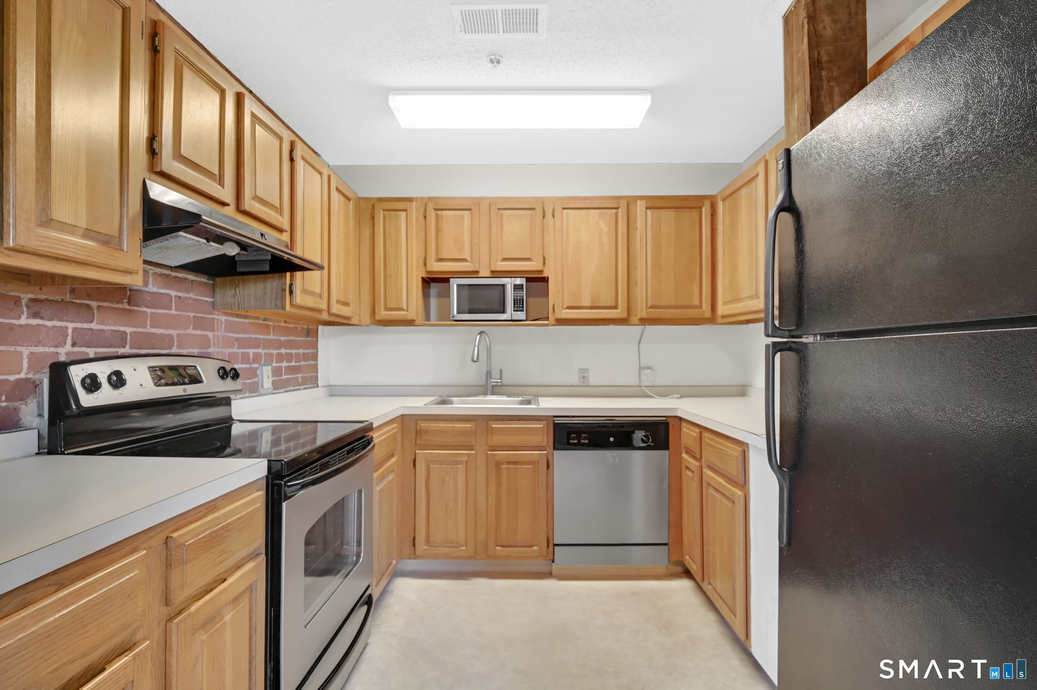 16 Vernon Avenue 50