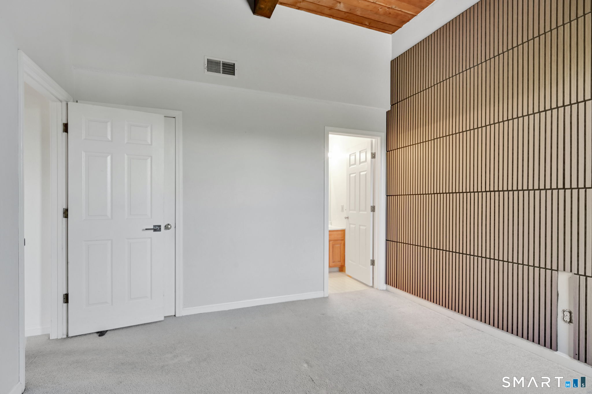 16 Vernon Avenue 50