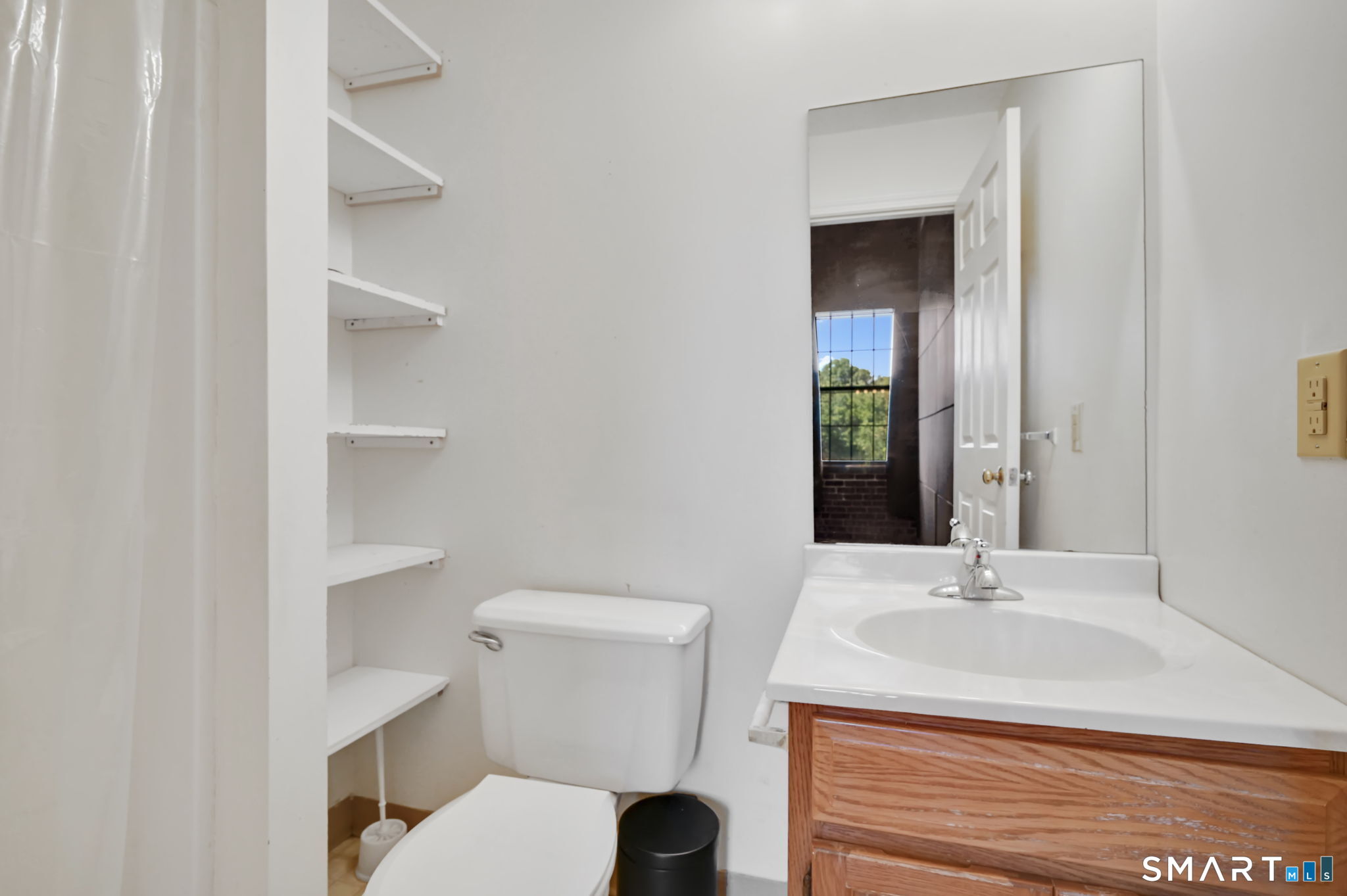 16 Vernon Avenue 50