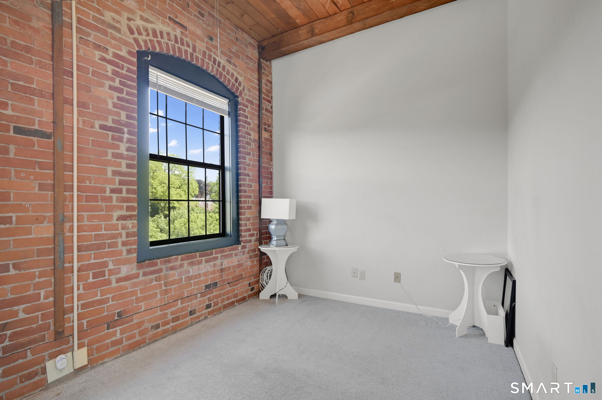 16 Vernon Avenue 50