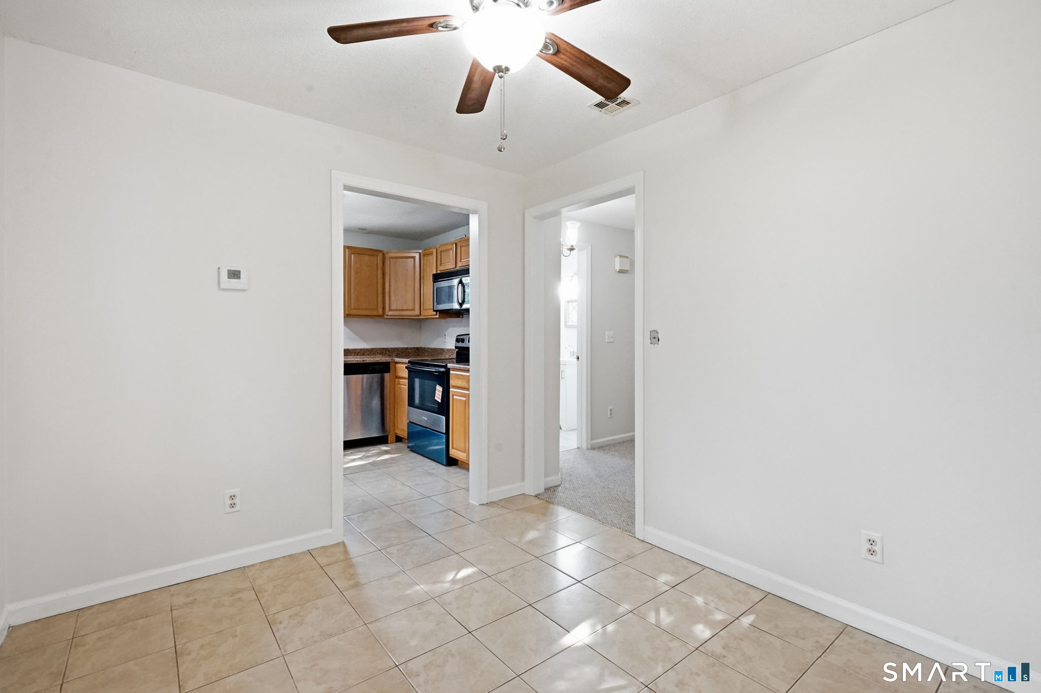 18 Northbrook Court Unit: 18