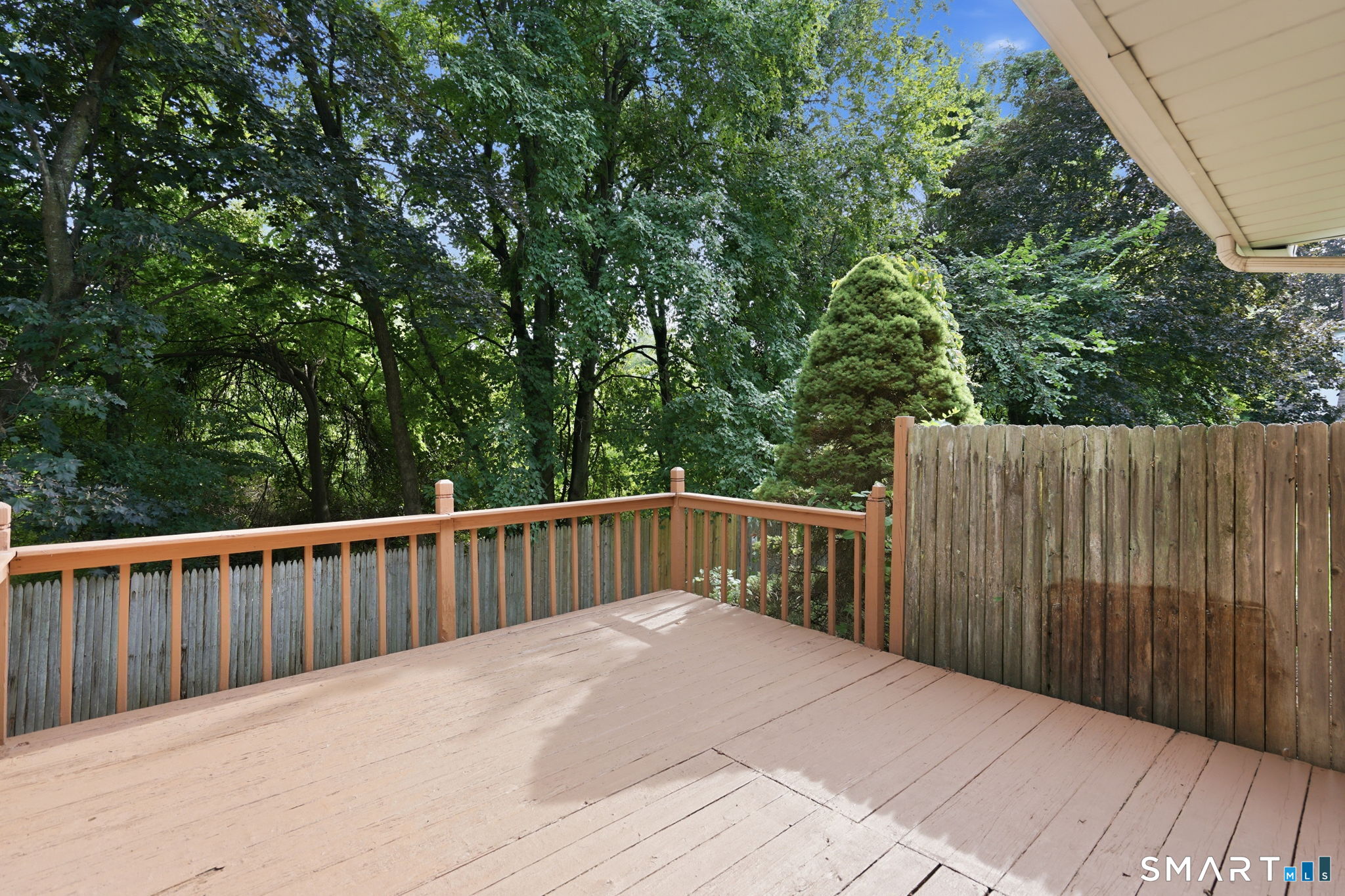 18 Northbrook Court Unit: 18