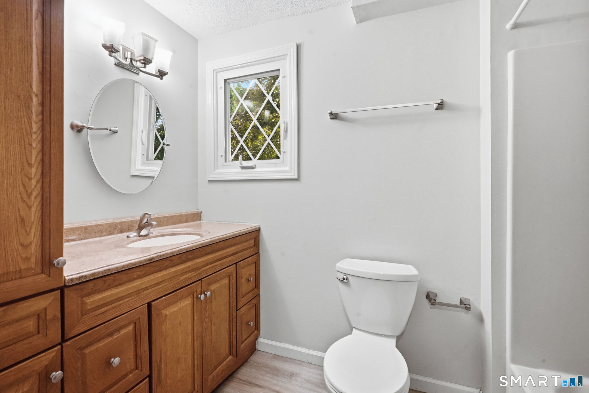 18 Northbrook Court Unit: 18