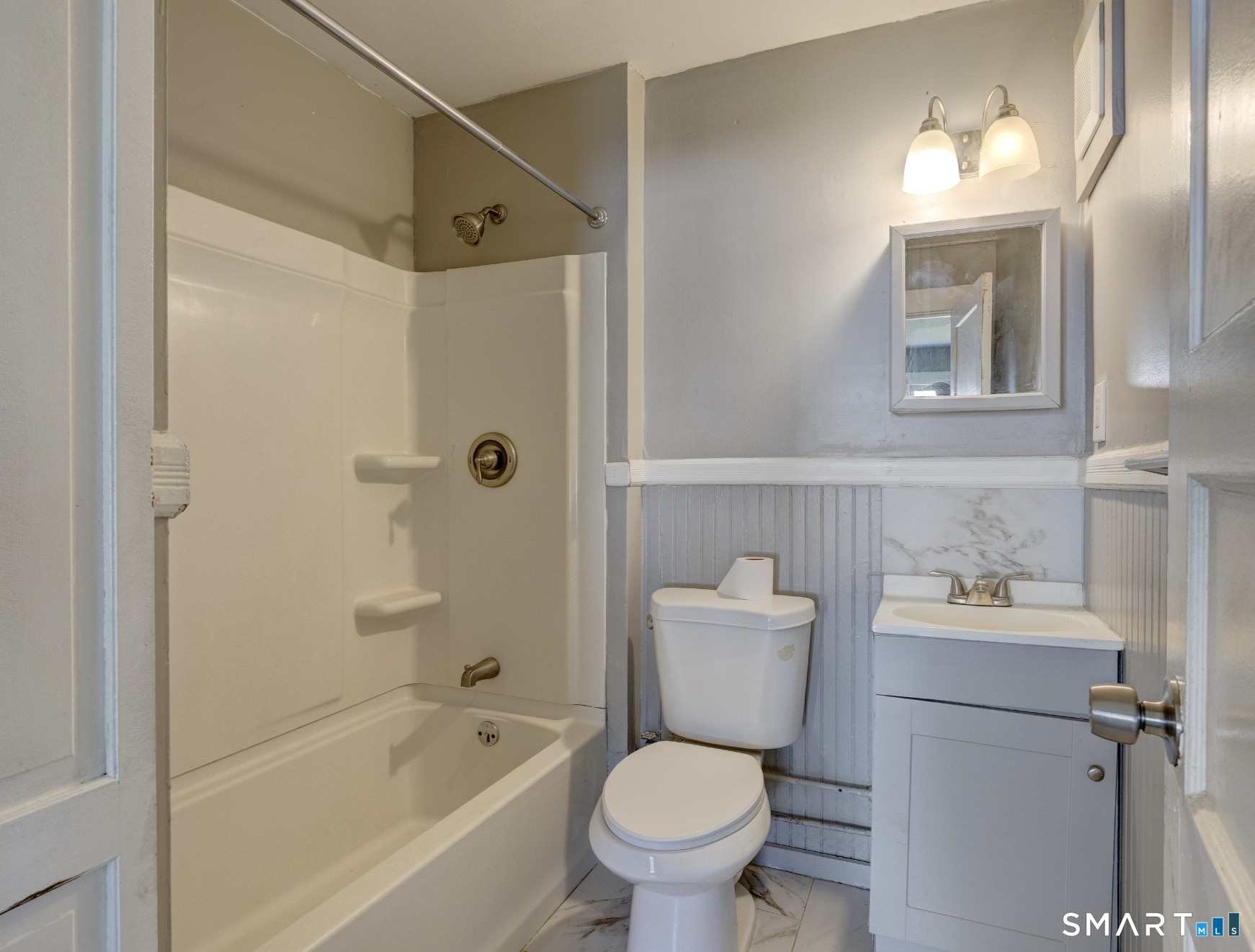 85 Spruce Street Unit: B