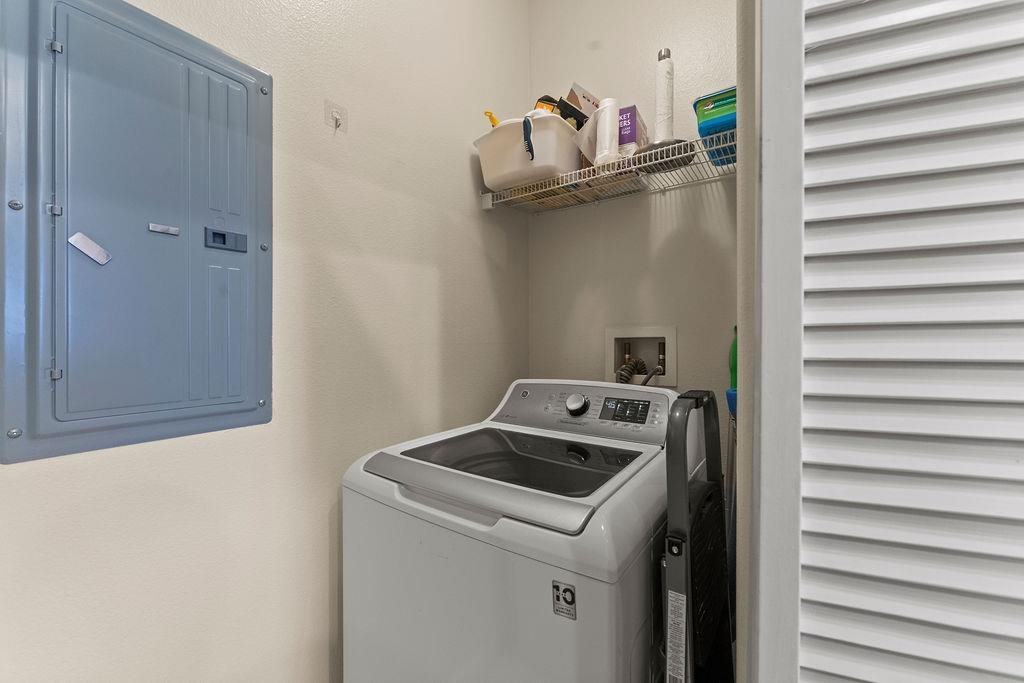 3290 Maguire Way # 118