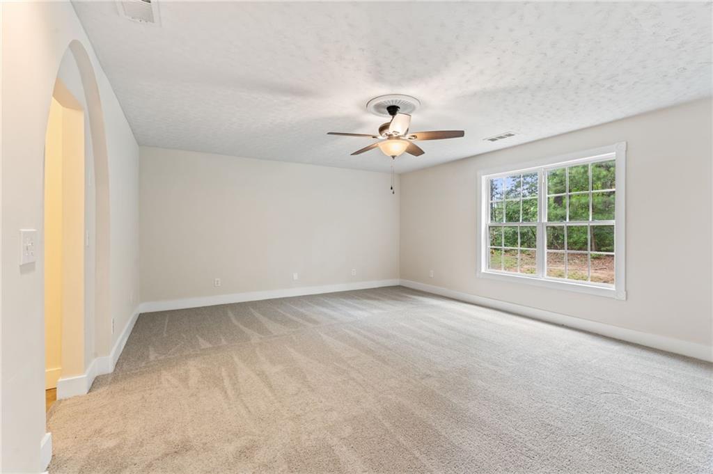5960 Castlegate Drive