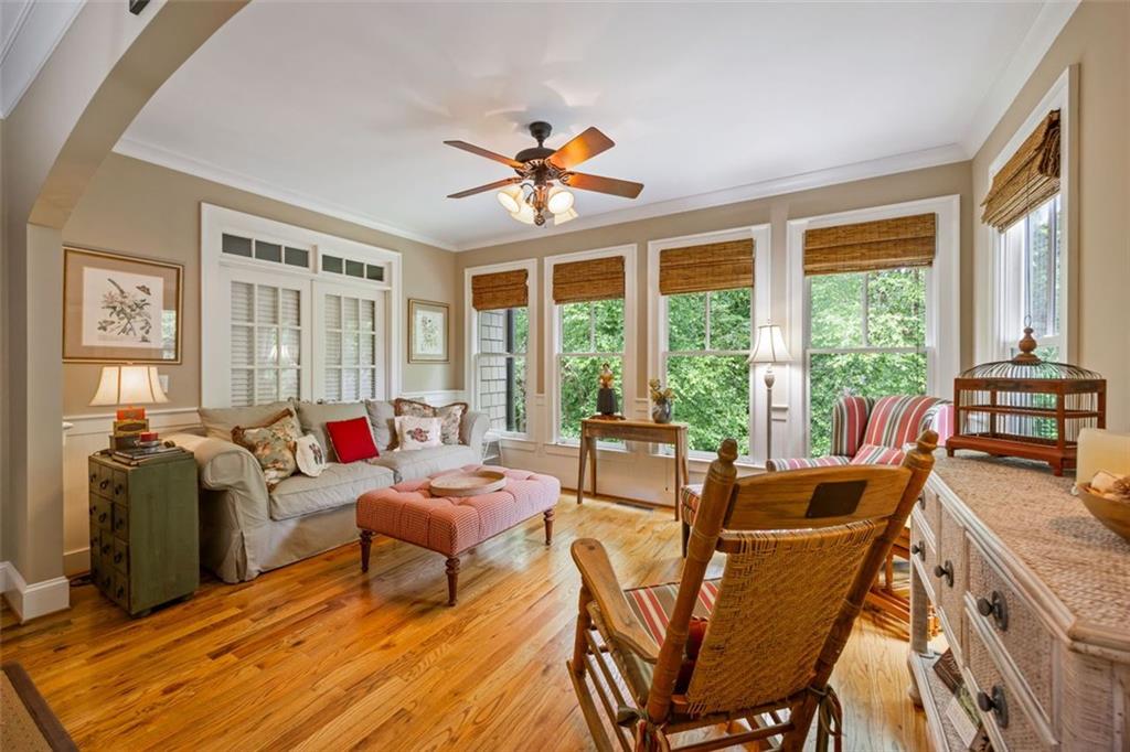 799 Barrett Village Lane NW