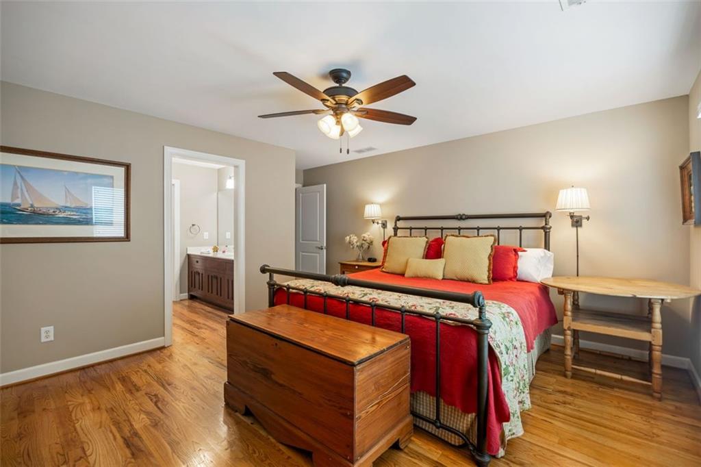 799 Barrett Village Lane NW
