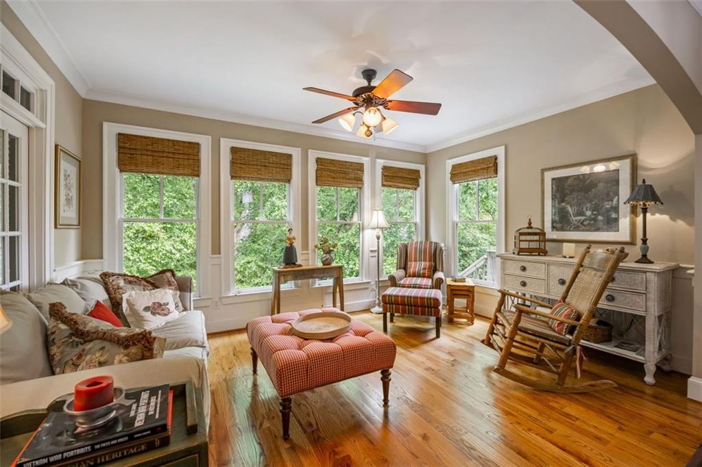 799 Barrett Village Lane NW
