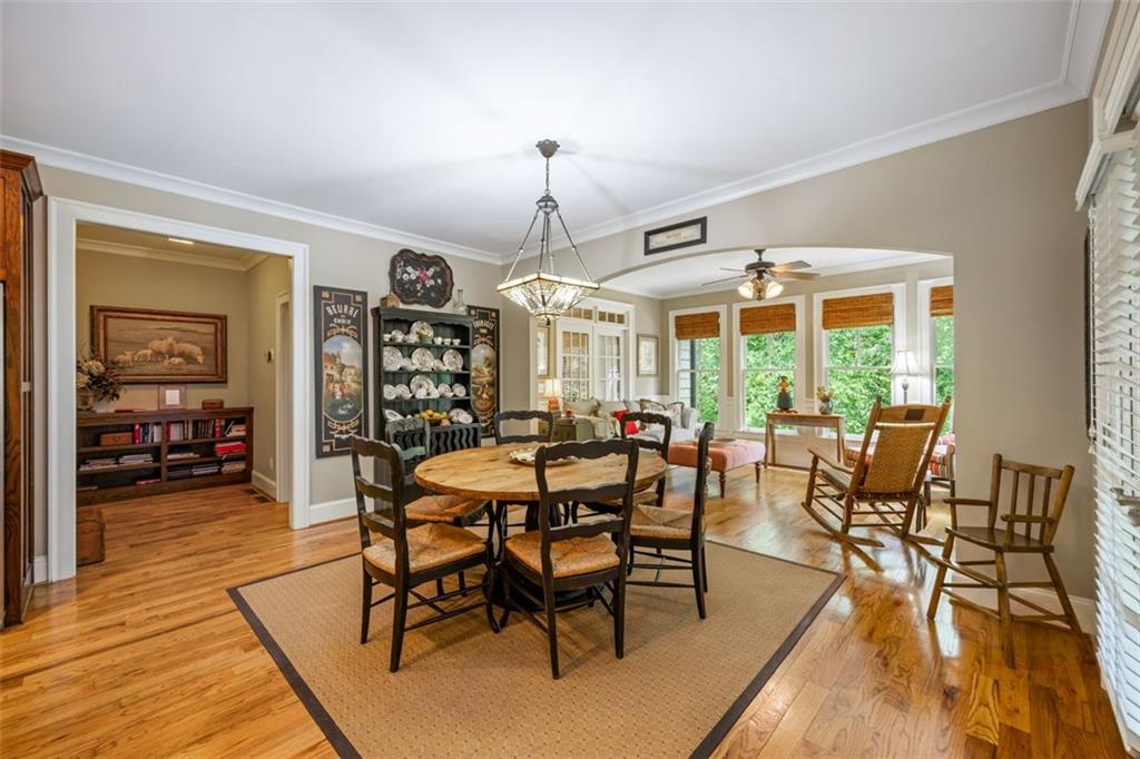 799 Barrett Village Lane NW