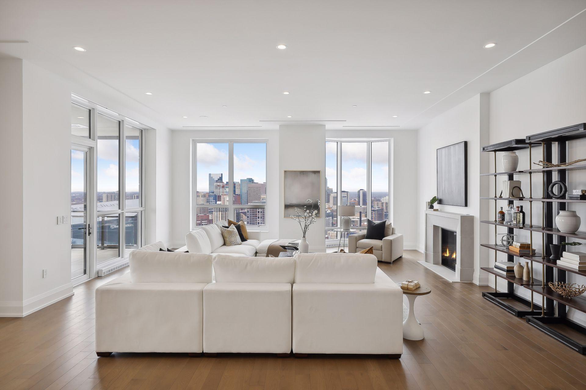 1111 W River Parkway Unit: 29B