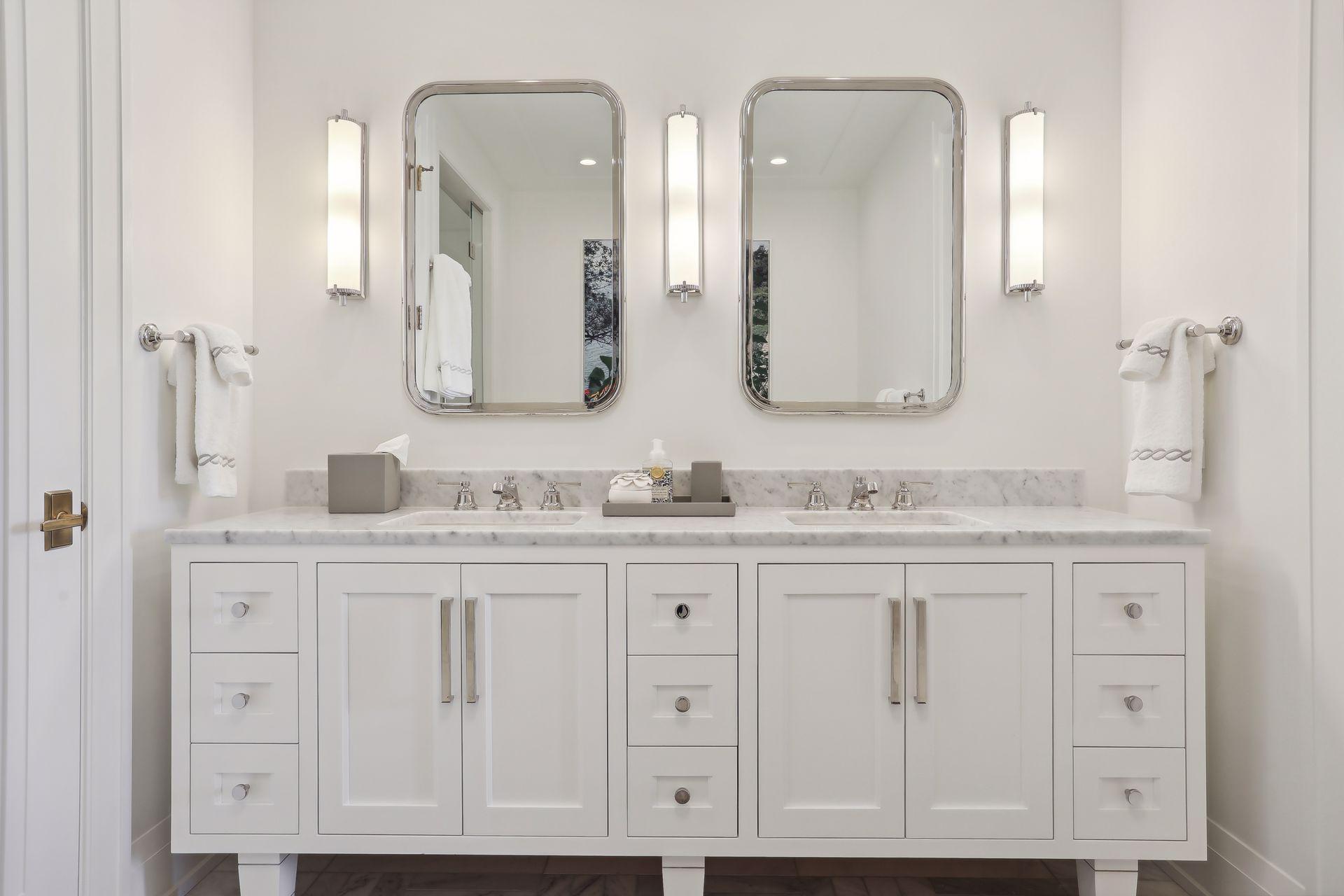 1111 W River Parkway Unit: 27B