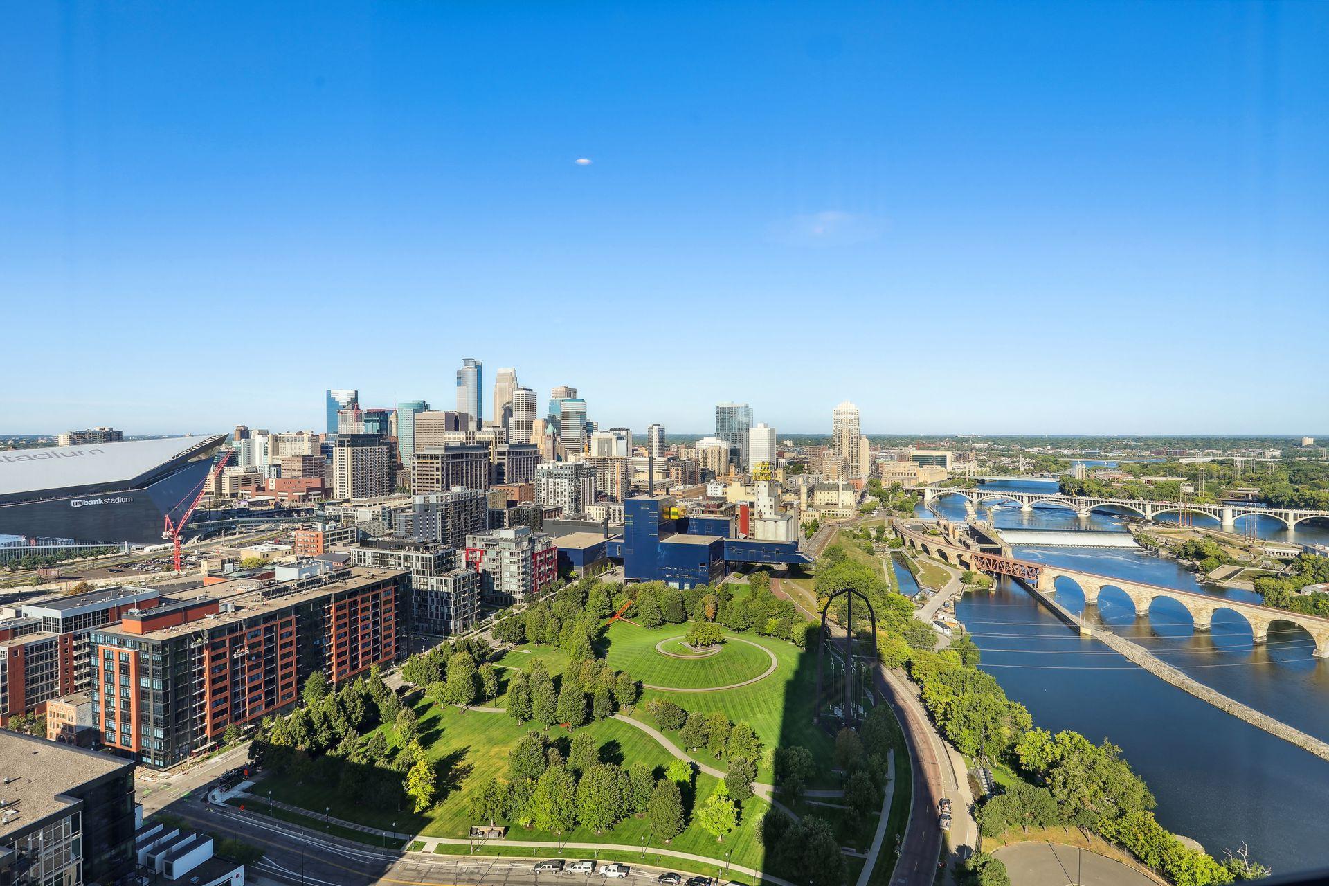 1111 W River Parkway Unit: 27B