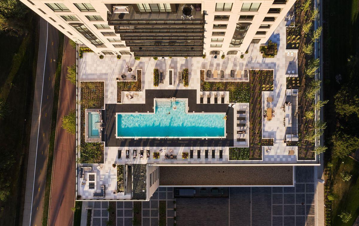 1111 W River Parkway Unit: 27B