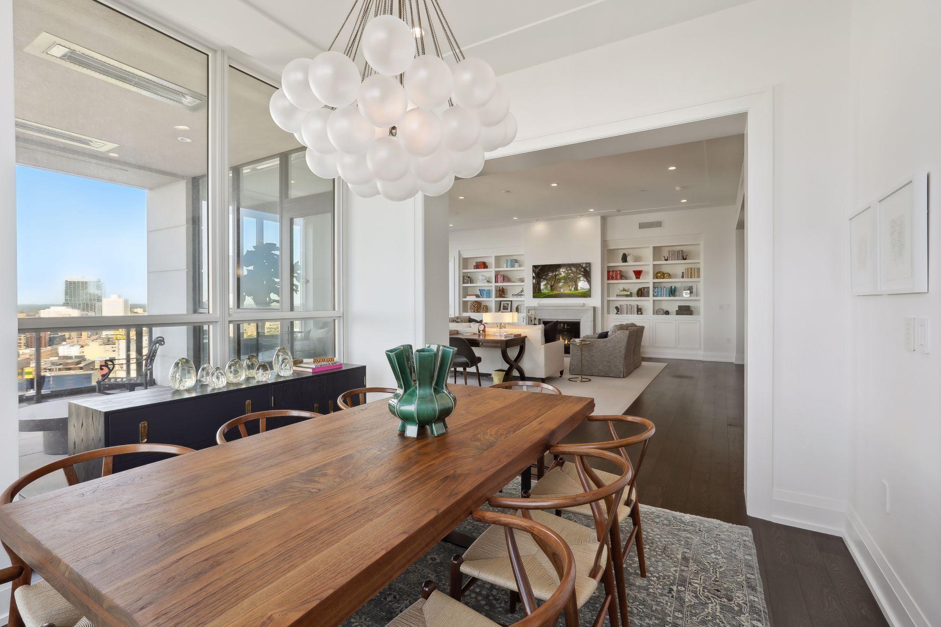 1111 W River Parkway Unit: 27B