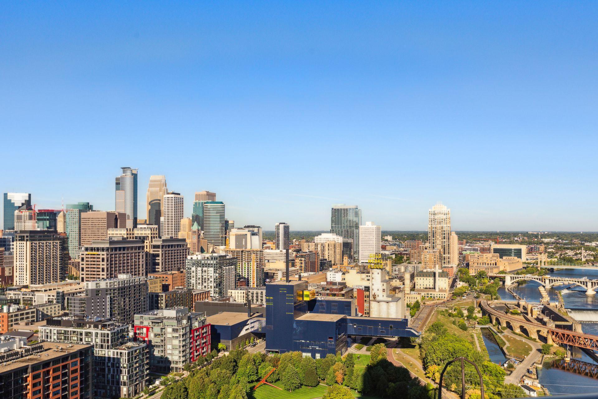 1111 W River Parkway Unit: 27B