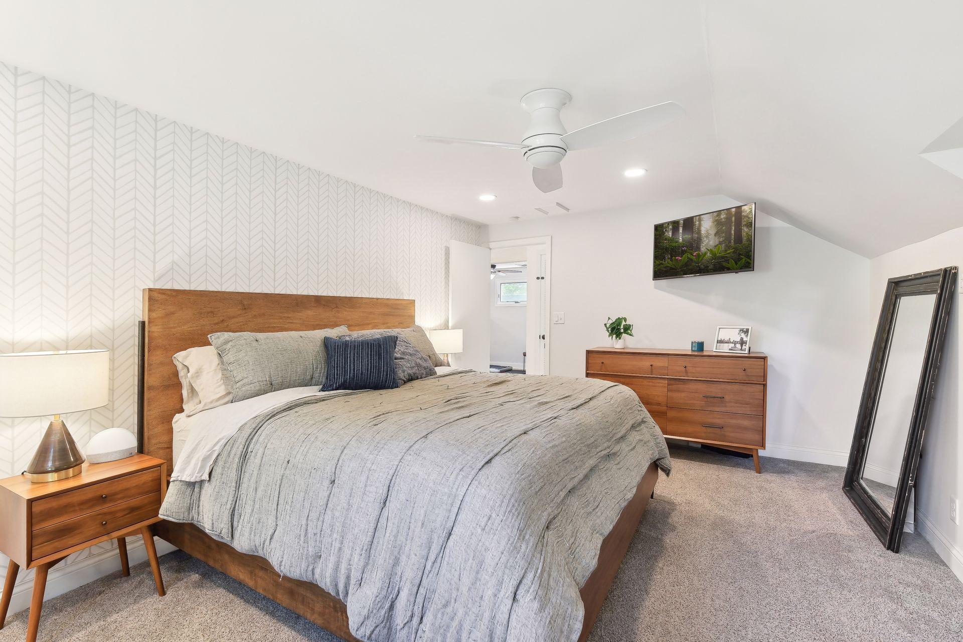 3955 Natchez Avenue S