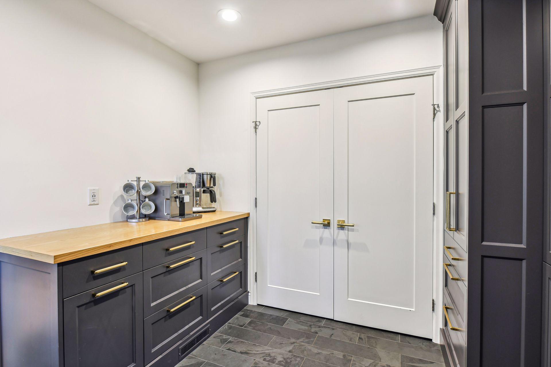 3955 Natchez Avenue S