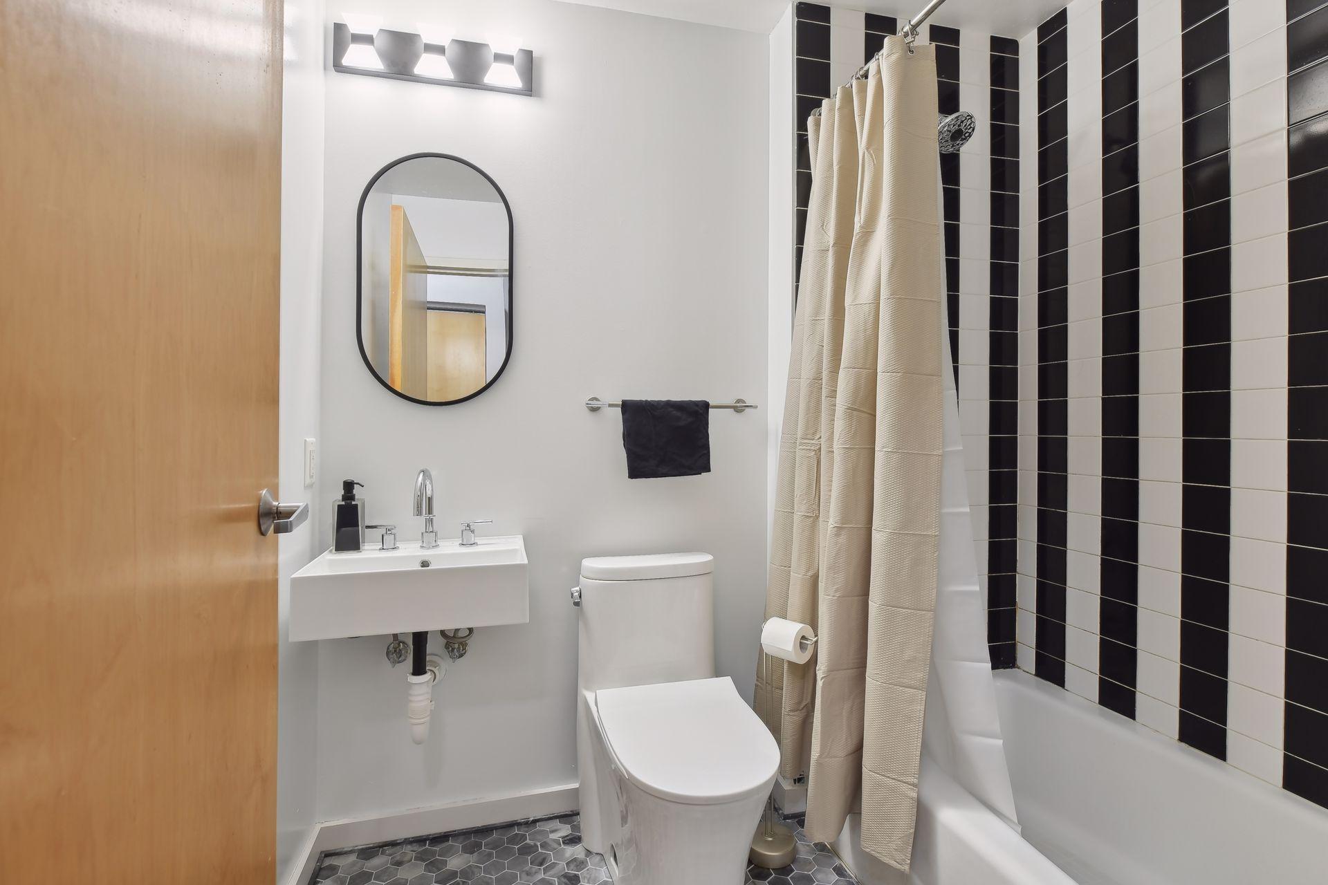 901 N 3rd Street Unit: 412