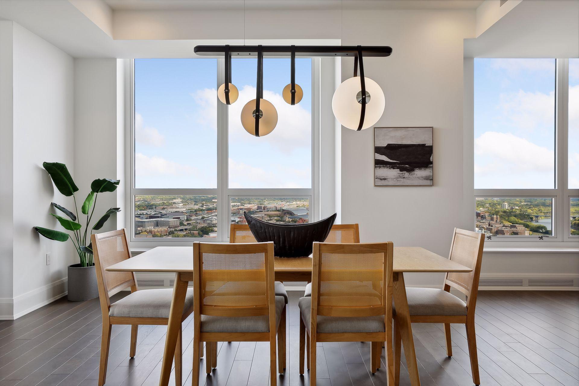 1111 W River Parkway Unit: 33C