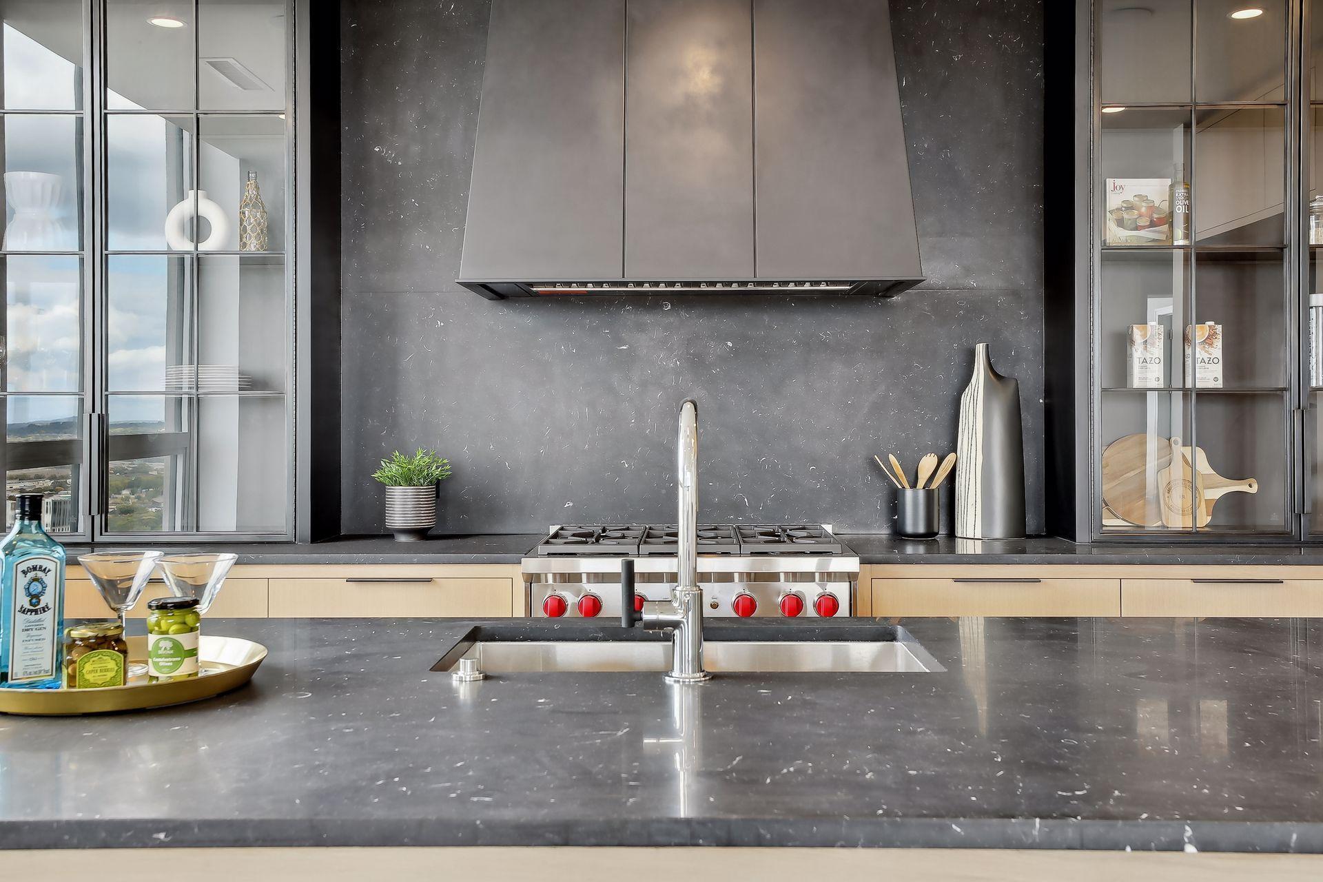 1111 W River Parkway Unit: 33C