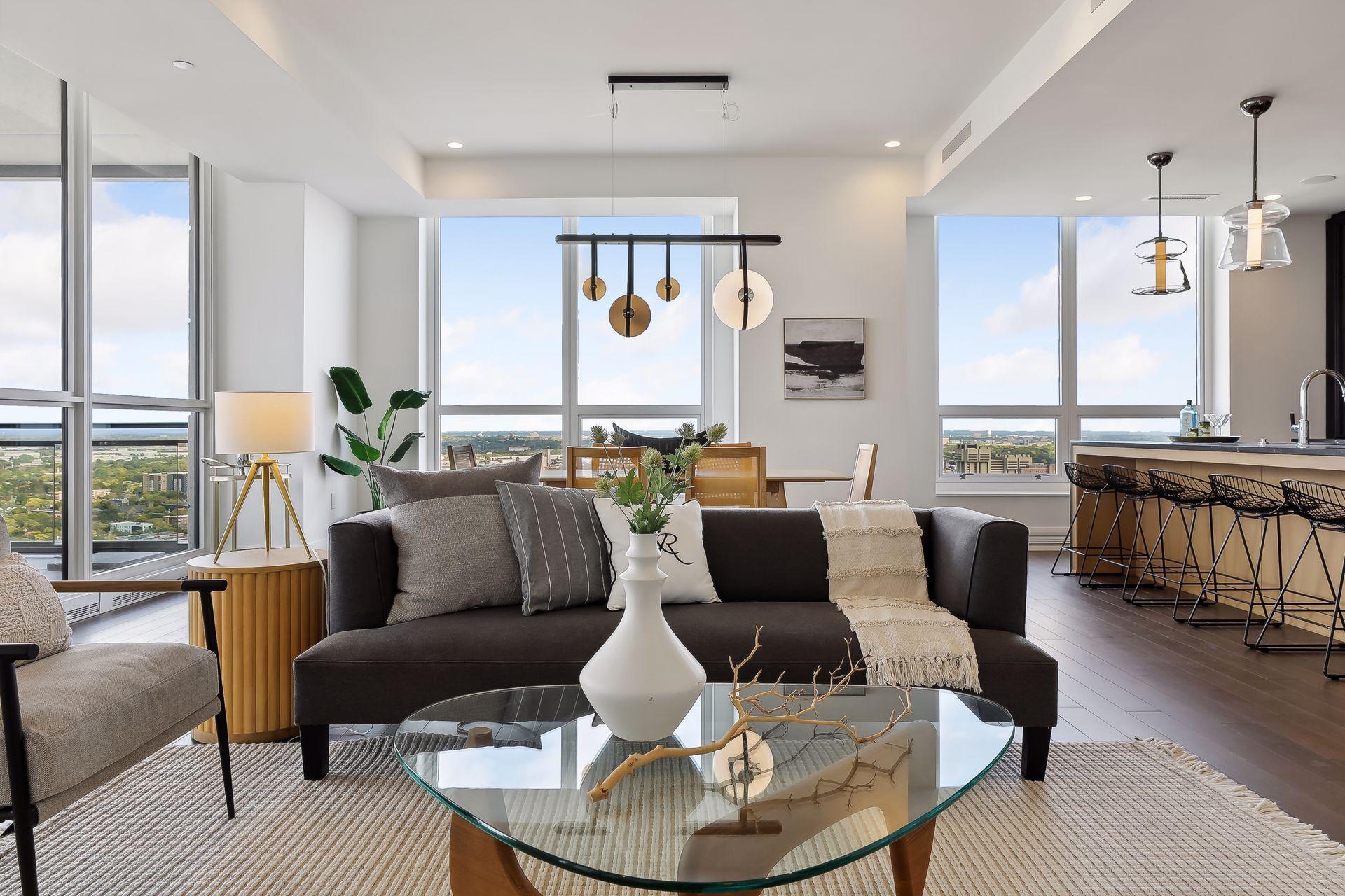 1111 W River Parkway Unit: 33C