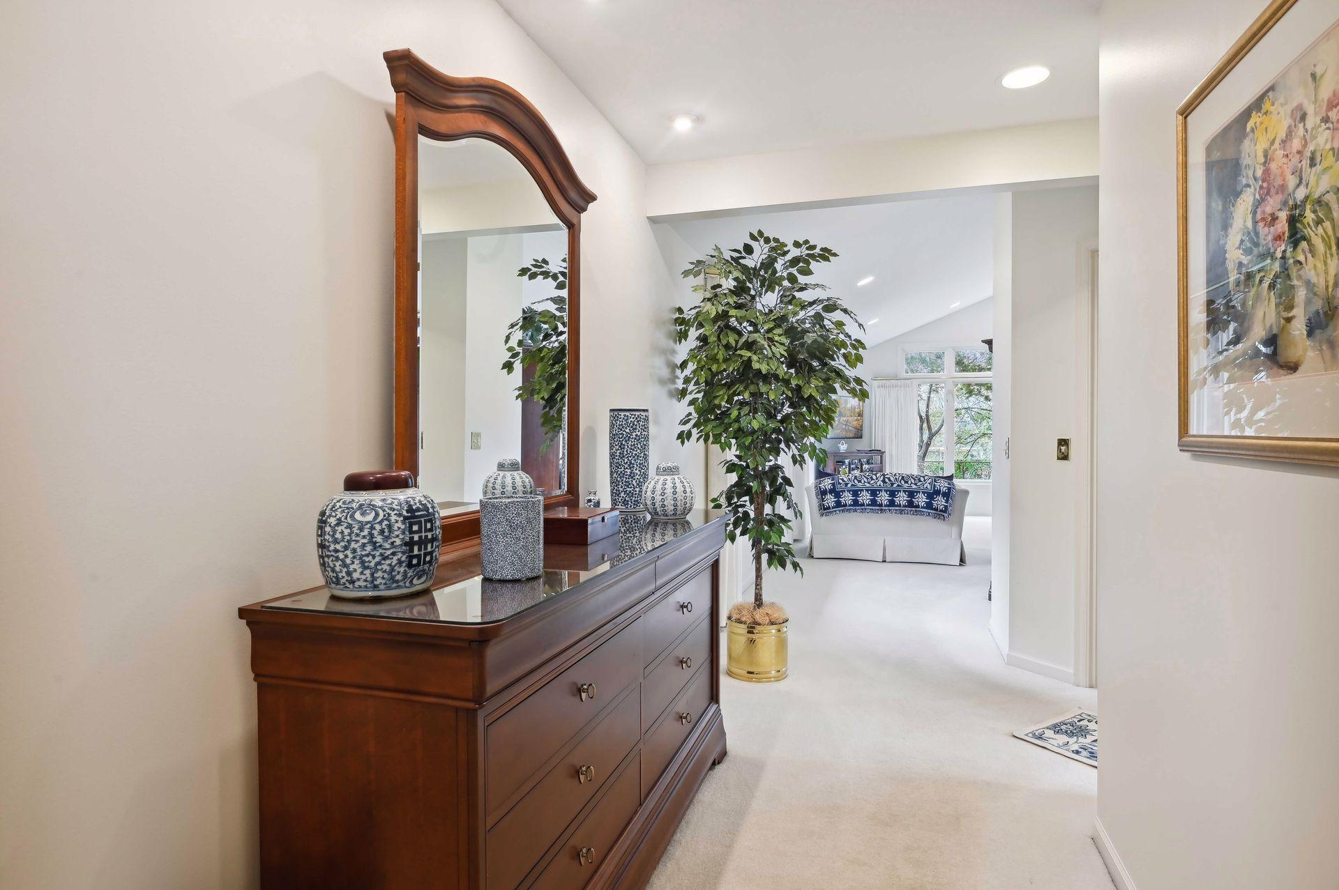 5225 Lochloy Drive