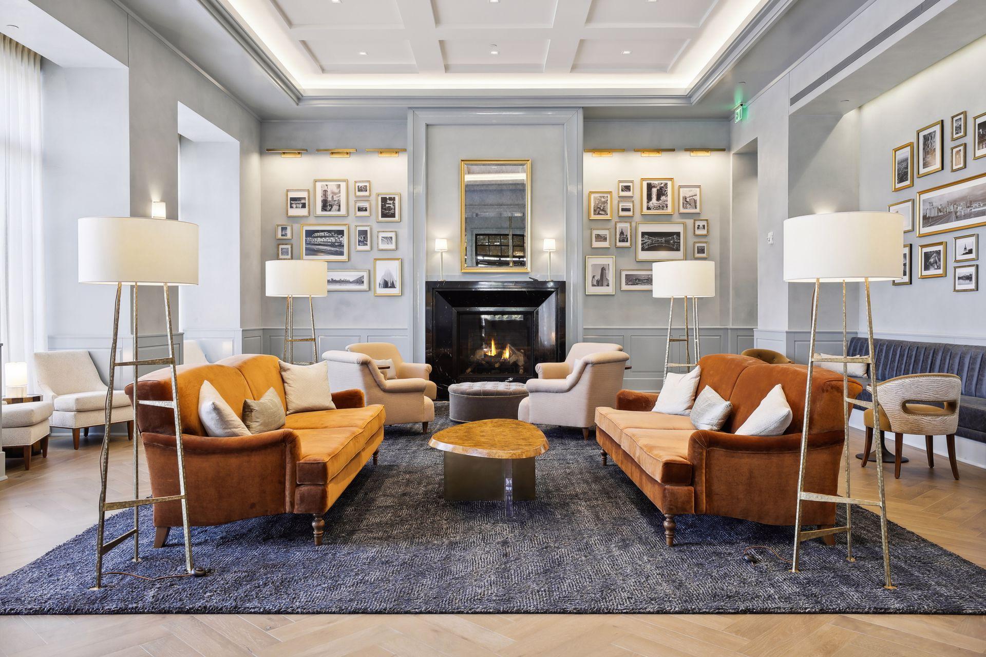 1111 W River Parkway Unit: 33B