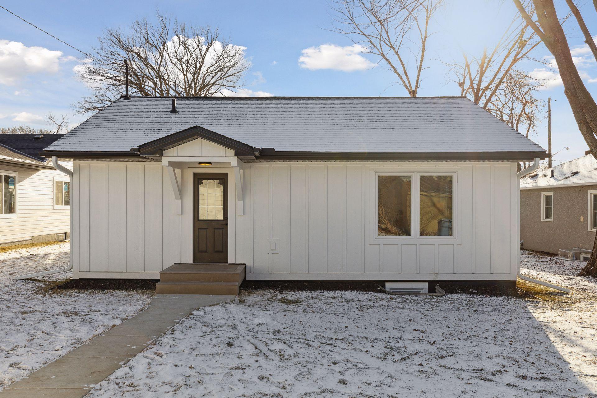 2710 W 55th Street