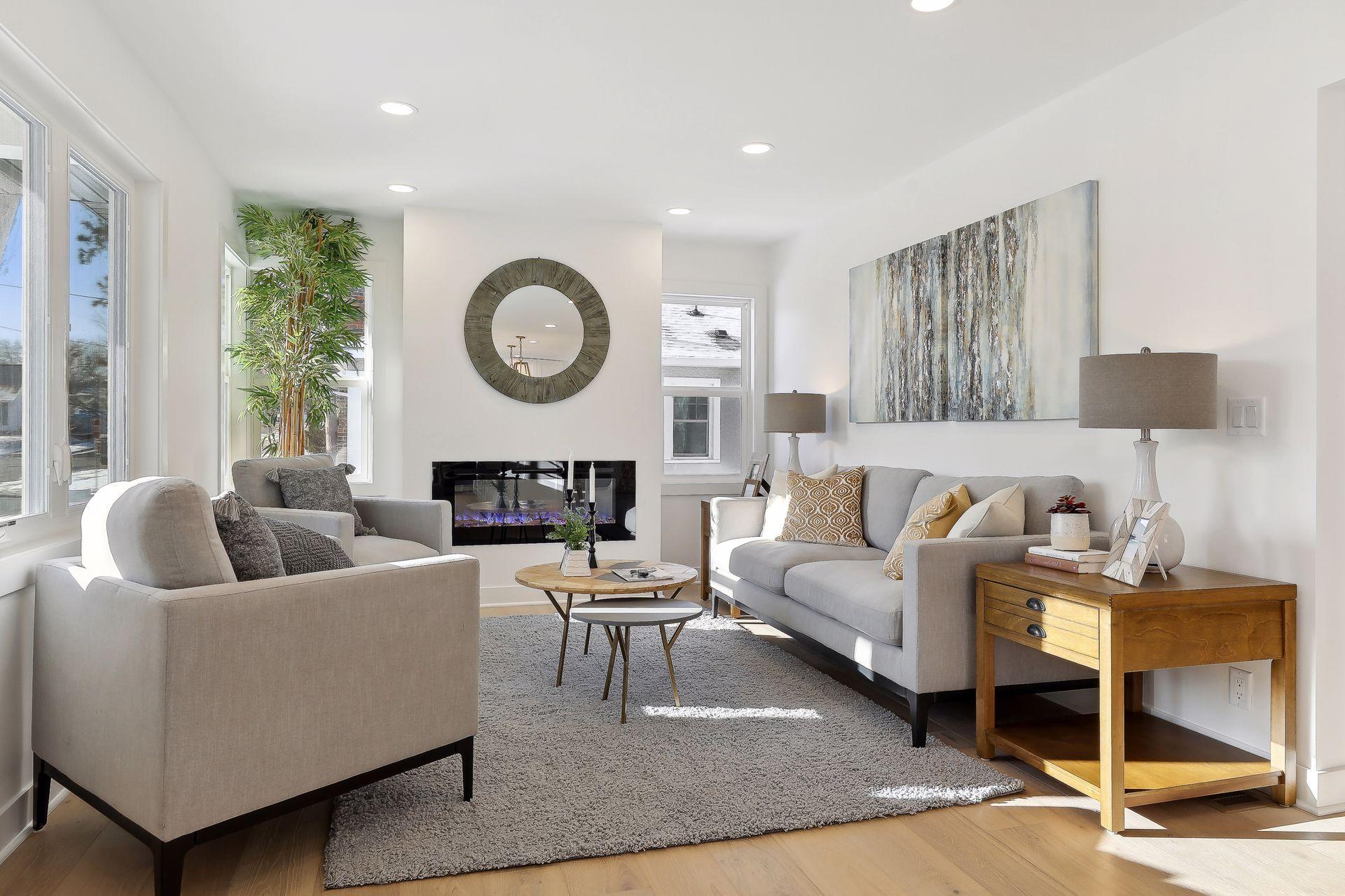 2710 W 55th Street