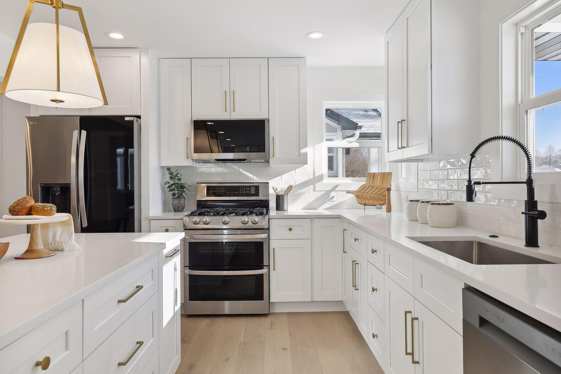 2710 W 55th Street