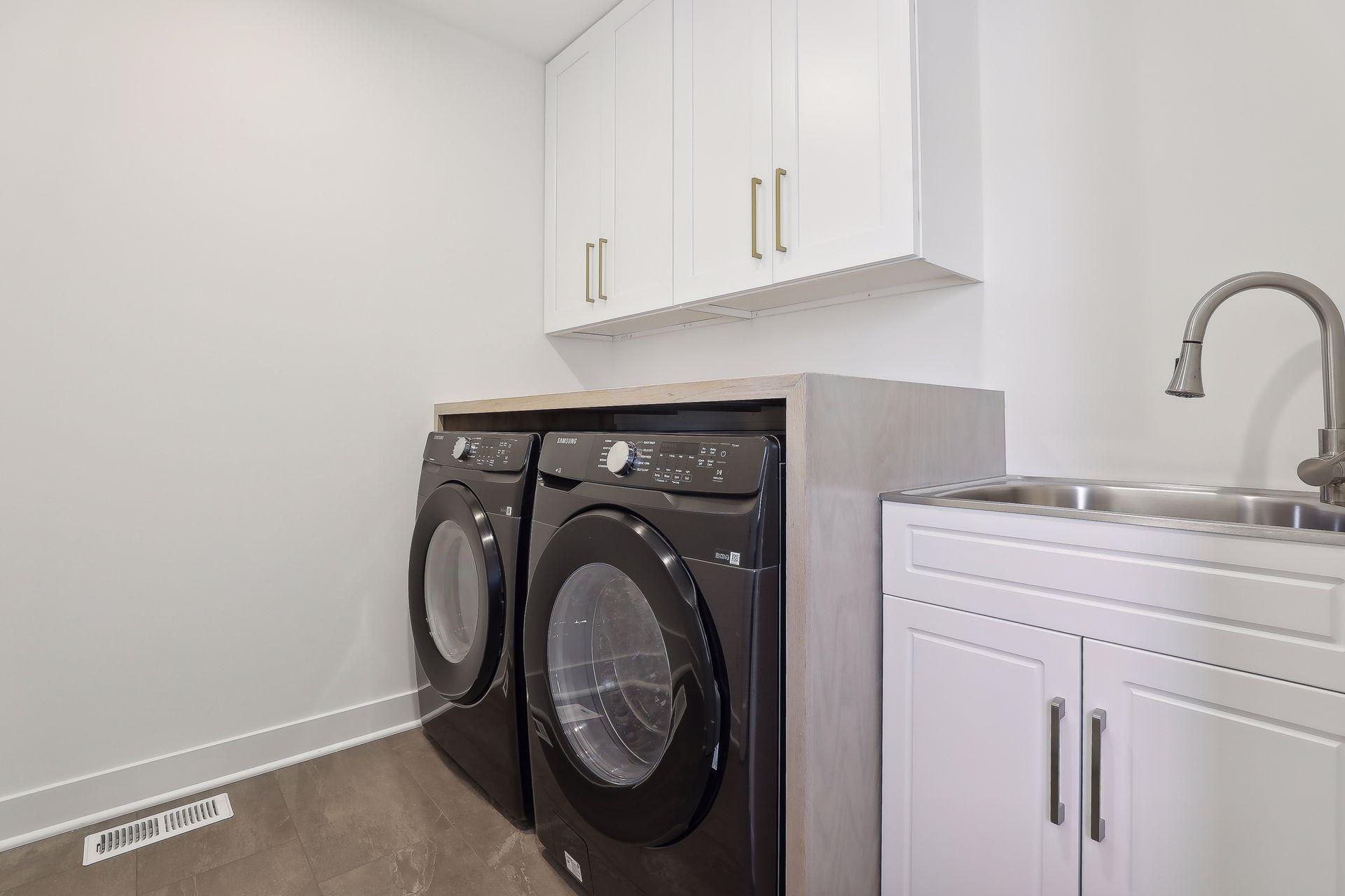 2710 W 55th Street
