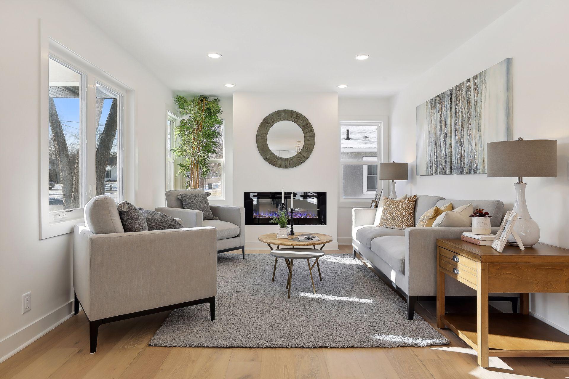 2710 W 55th Street