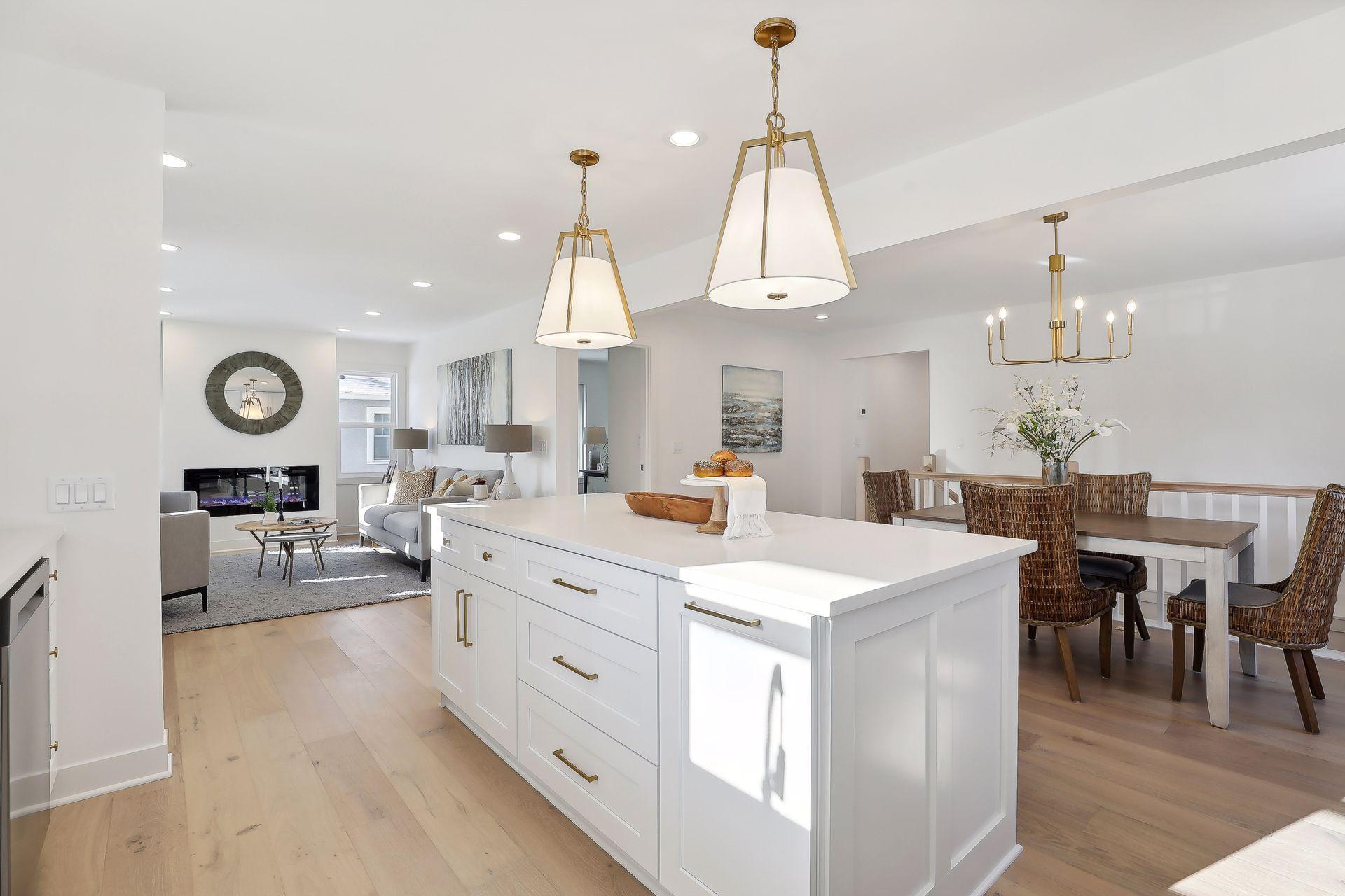 2710 W 55th Street