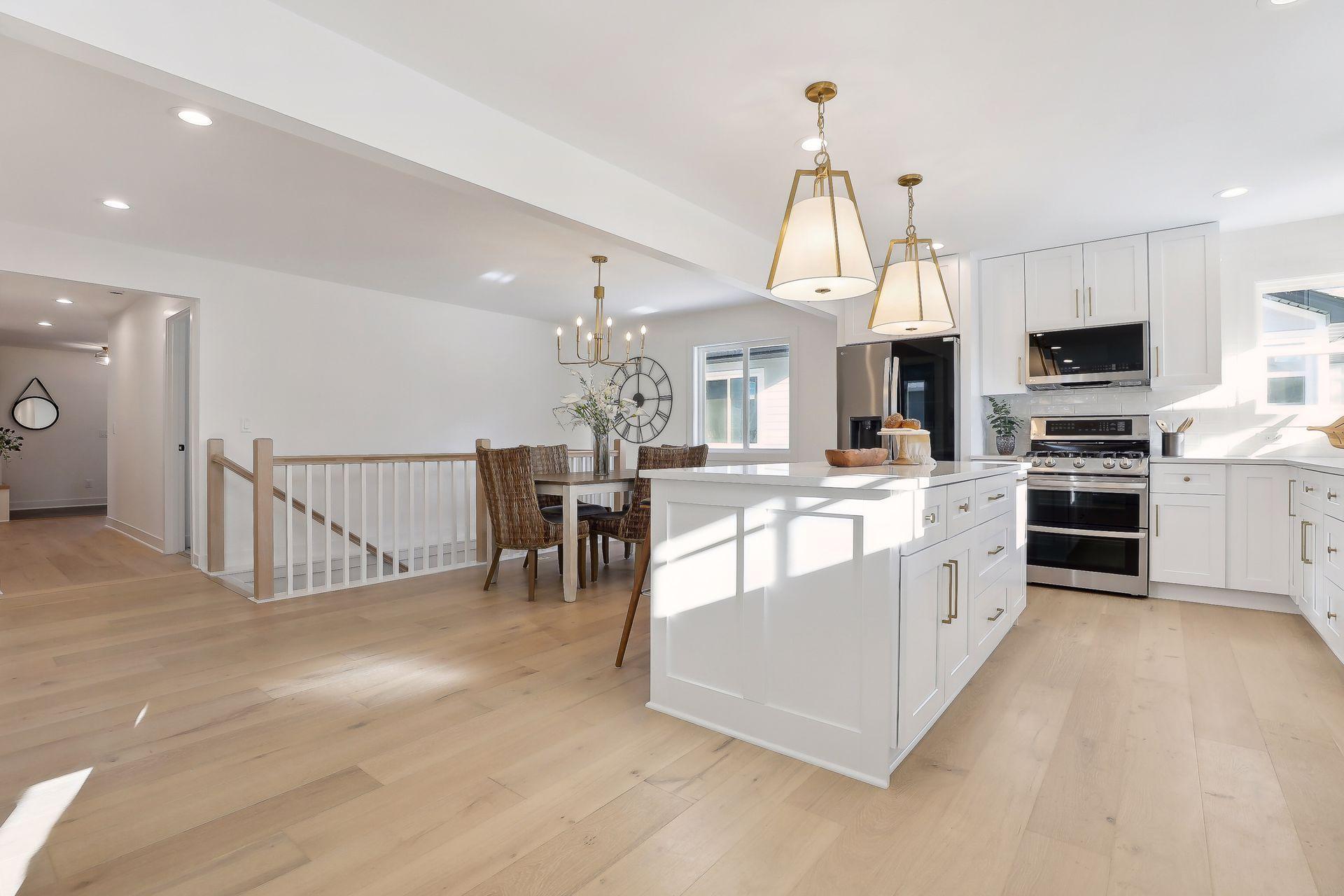 2710 W 55th Street