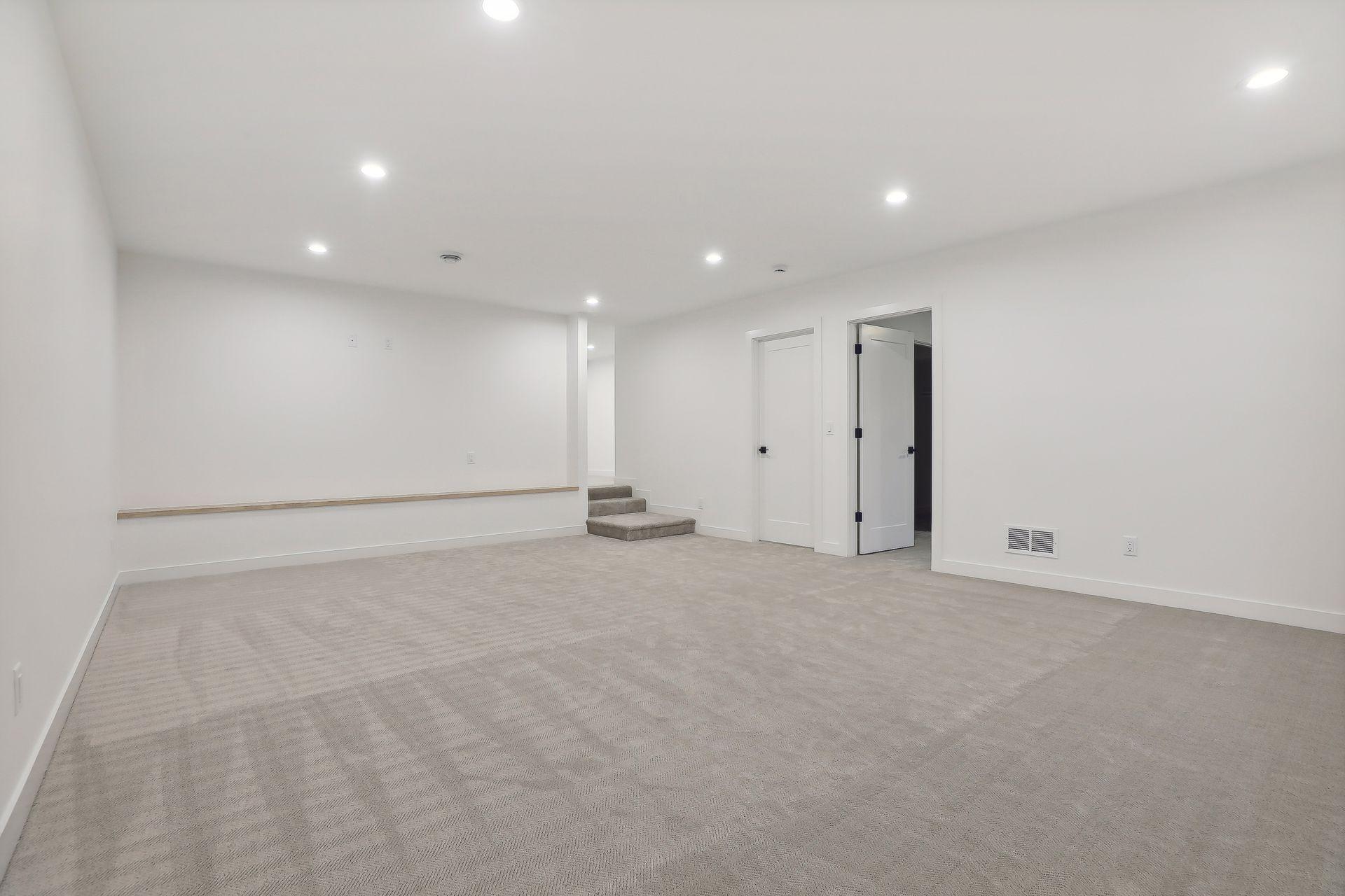 2710 W 55th Street