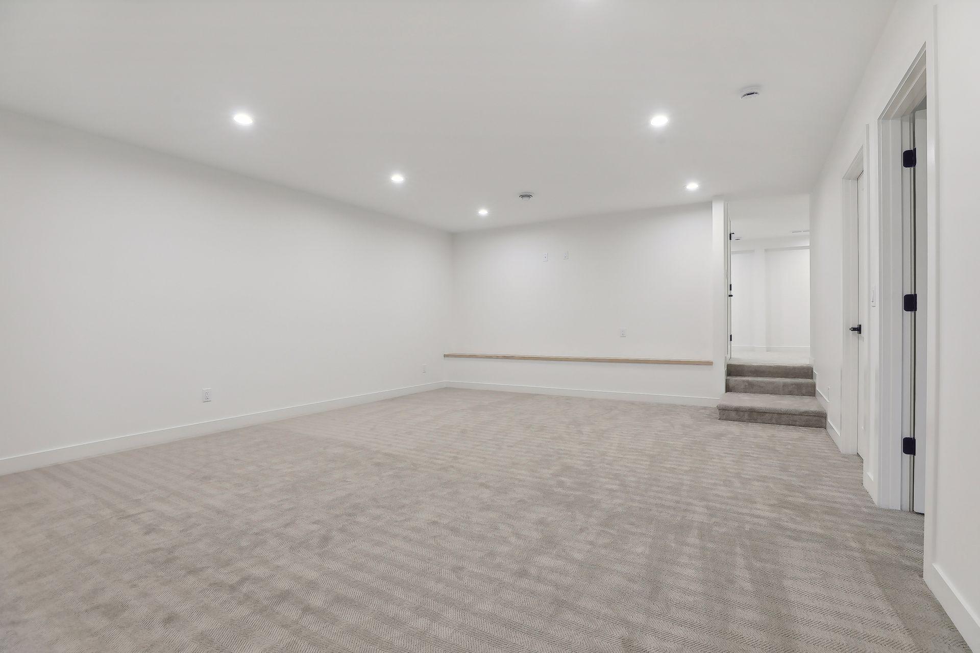 2710 W 55th Street